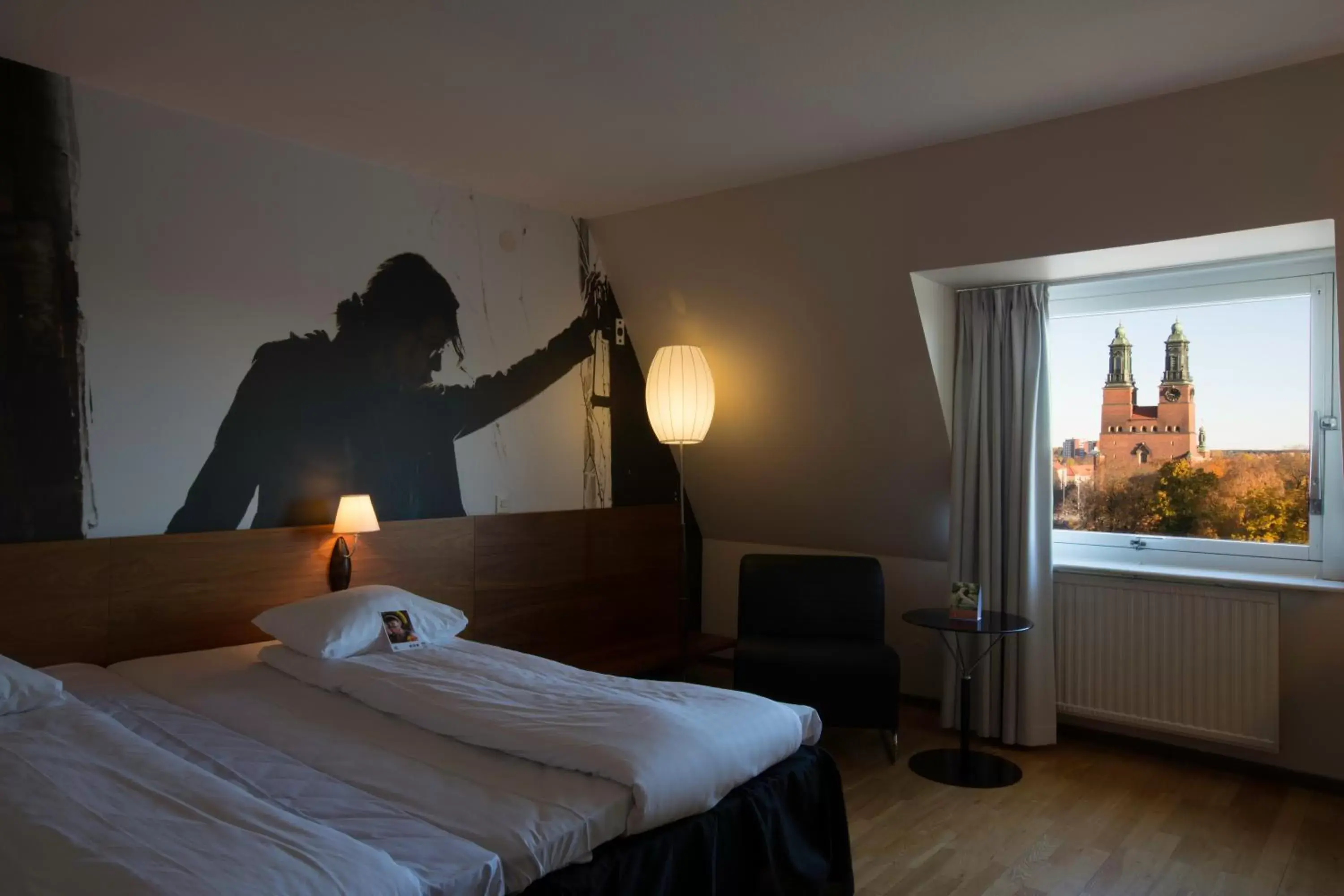 View (from property/room), Bed in Comfort Hotel Eskilstuna