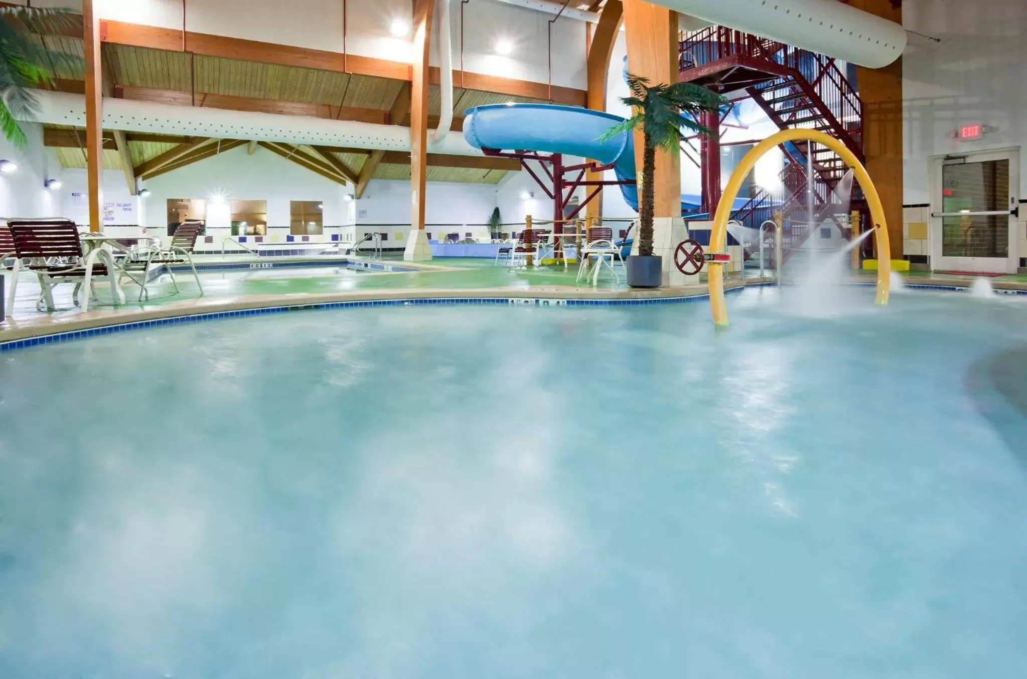 Swimming pool, Water Park in Holiday Inn Conference Center Marshfield, an IHG Hotel