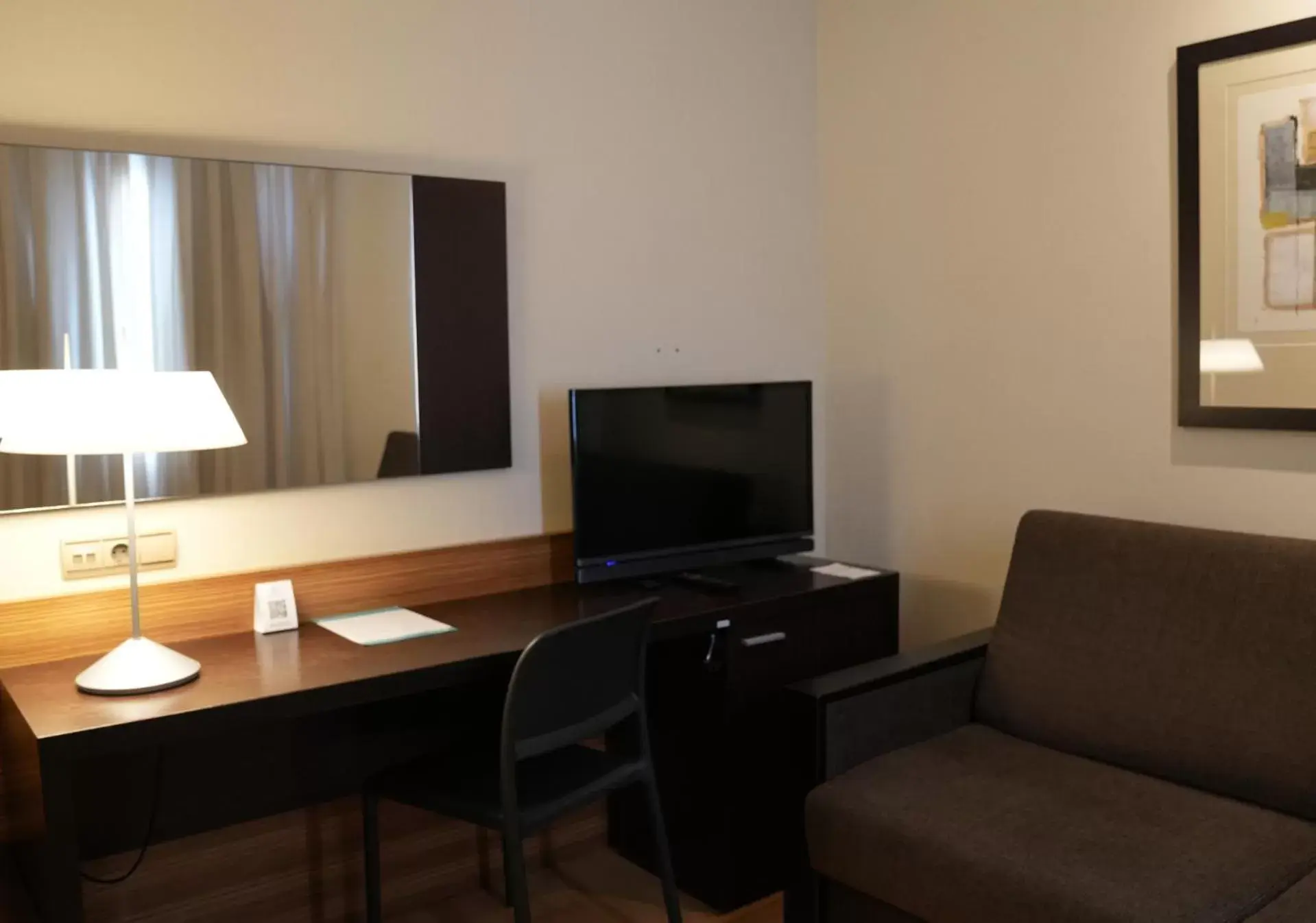 TV and multimedia, TV/Entertainment Center in Port Elche