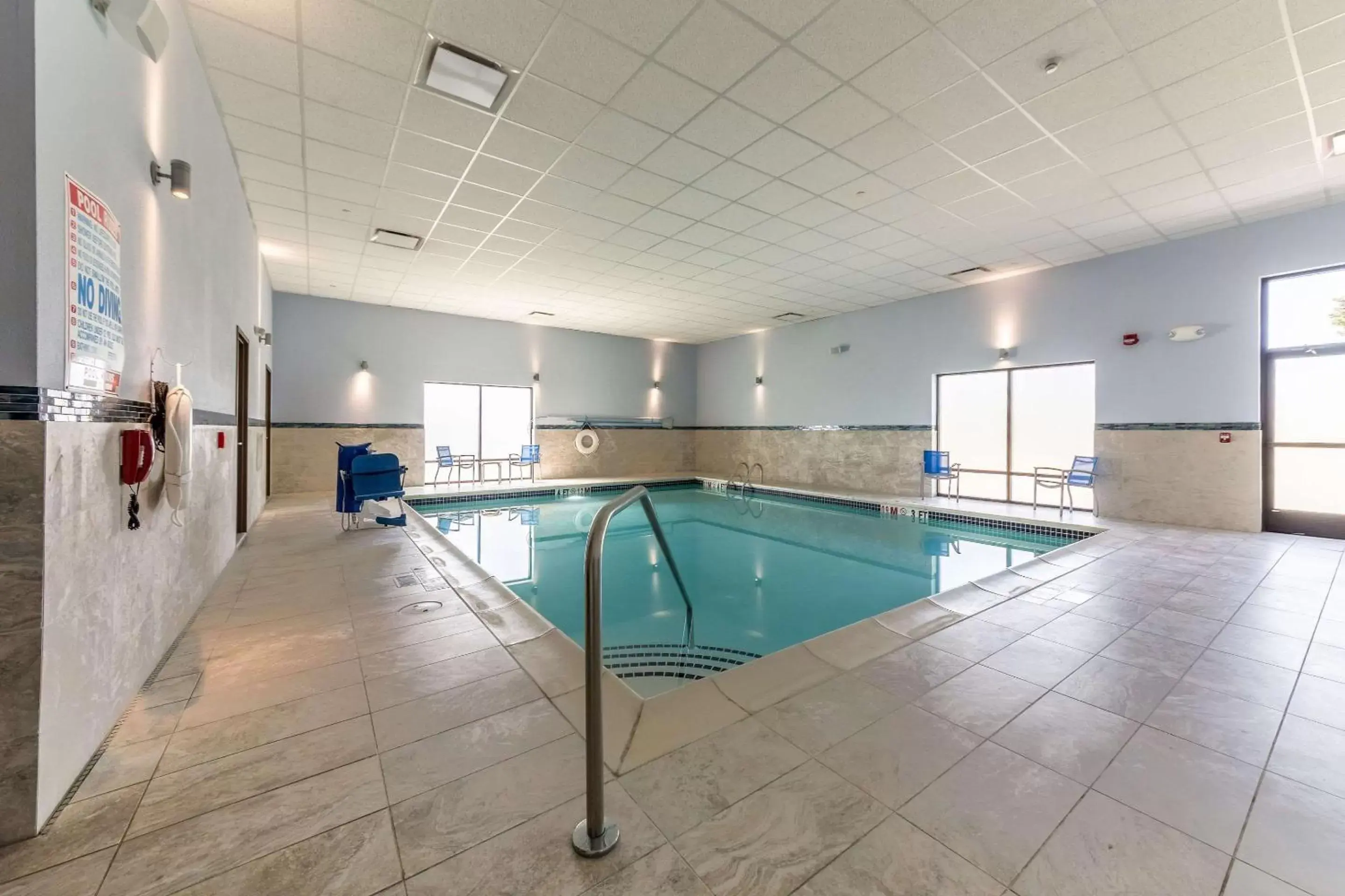 Swimming Pool in Allentown Park Hotel, Ascend Hotel Collection