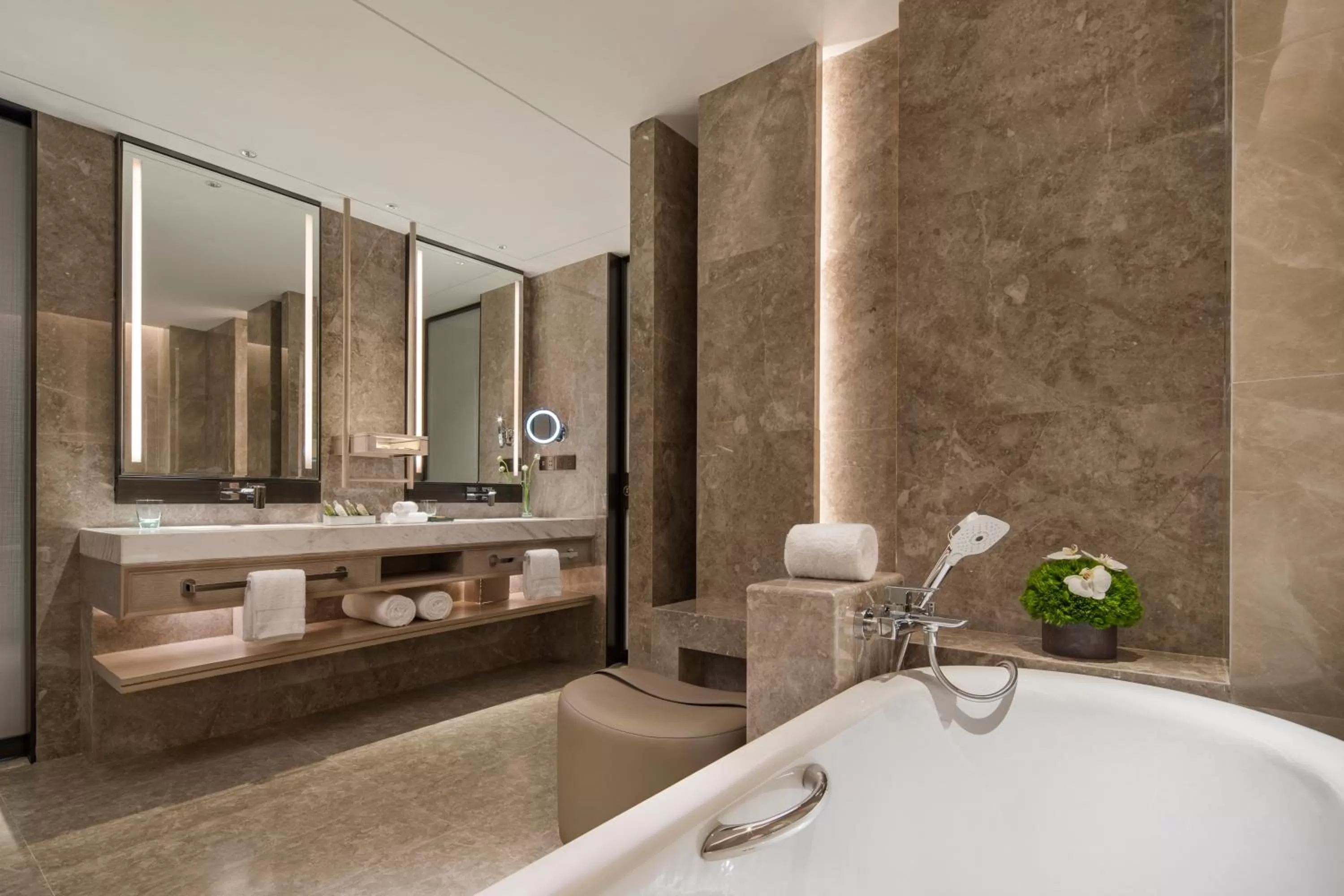 Bathroom in Hilton Chengdu Chenghua - Close to Panda Base and Chunxi Road