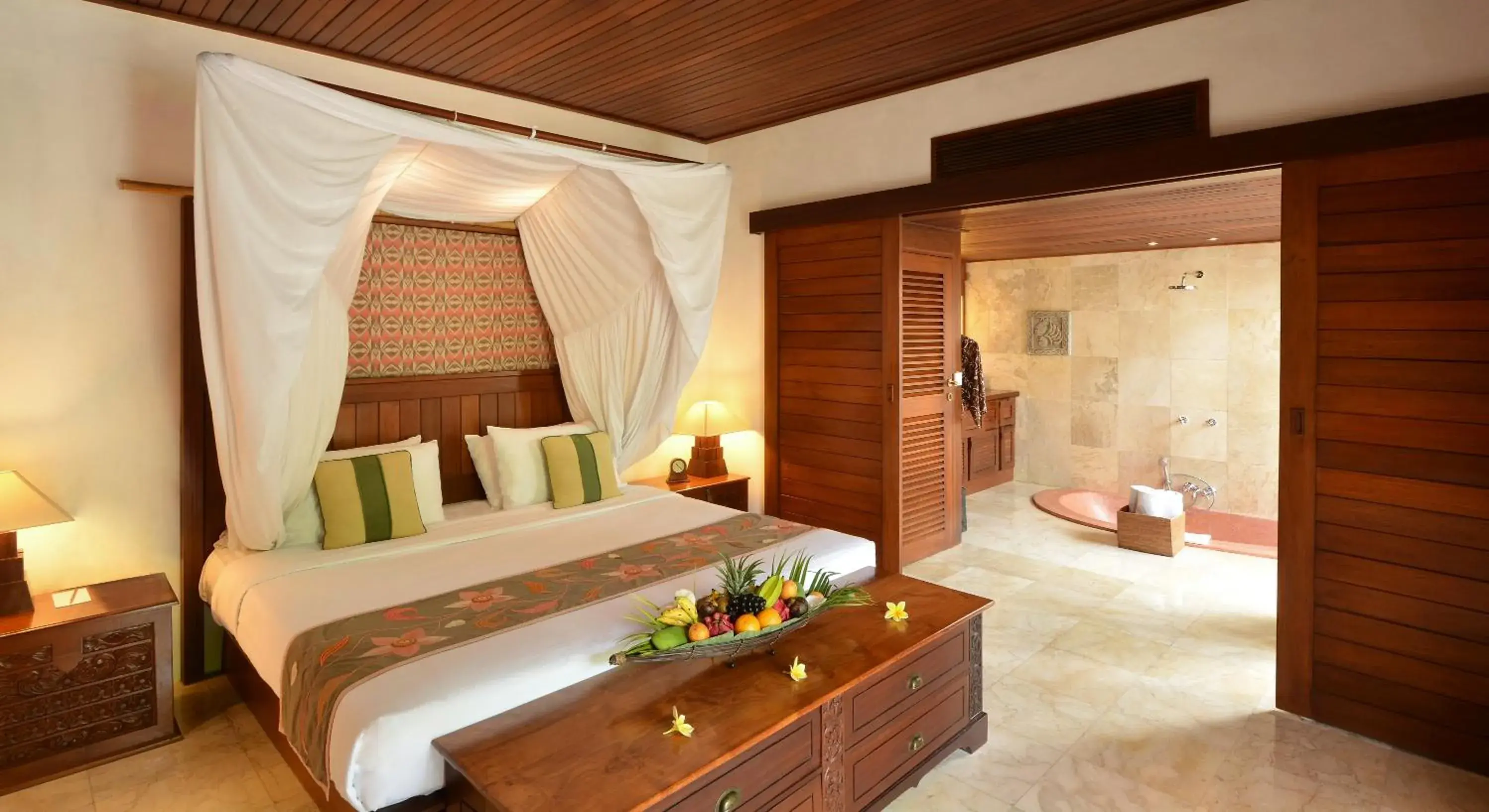 Shower, Bed in Jimbaran Puri, A Belmond Hotel, Bali