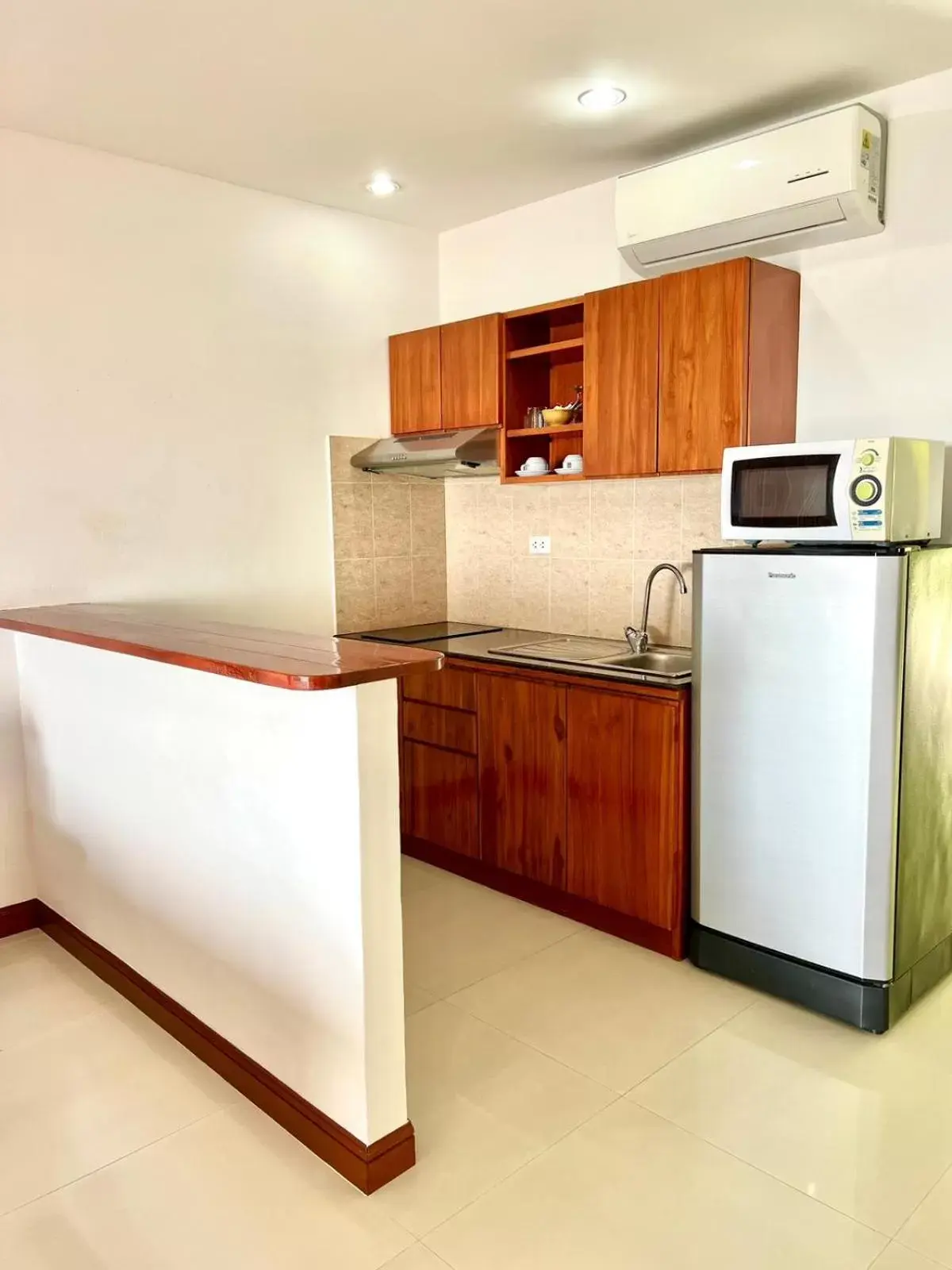 Kitchen/Kitchenette in Mountain Seaview Luxury Apartments