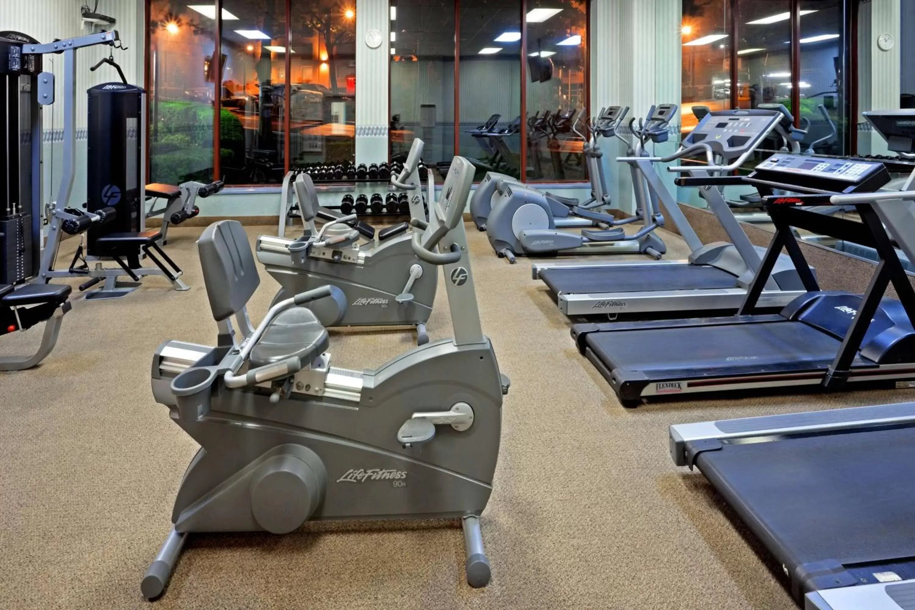 Fitness centre/facilities, Fitness Center/Facilities in LaGuardia Plaza Hotel
