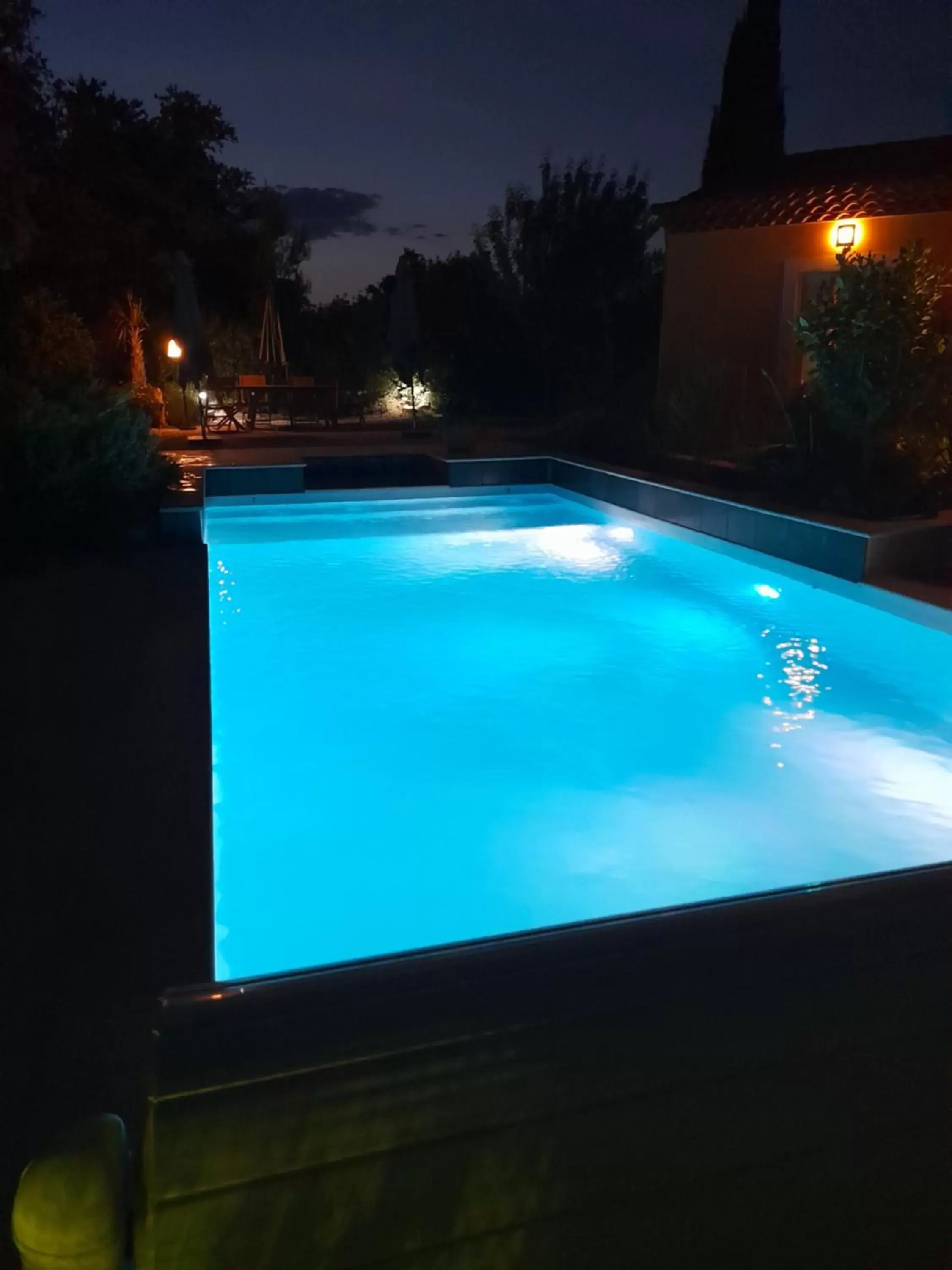 Night, Swimming Pool in La Villa Provençale