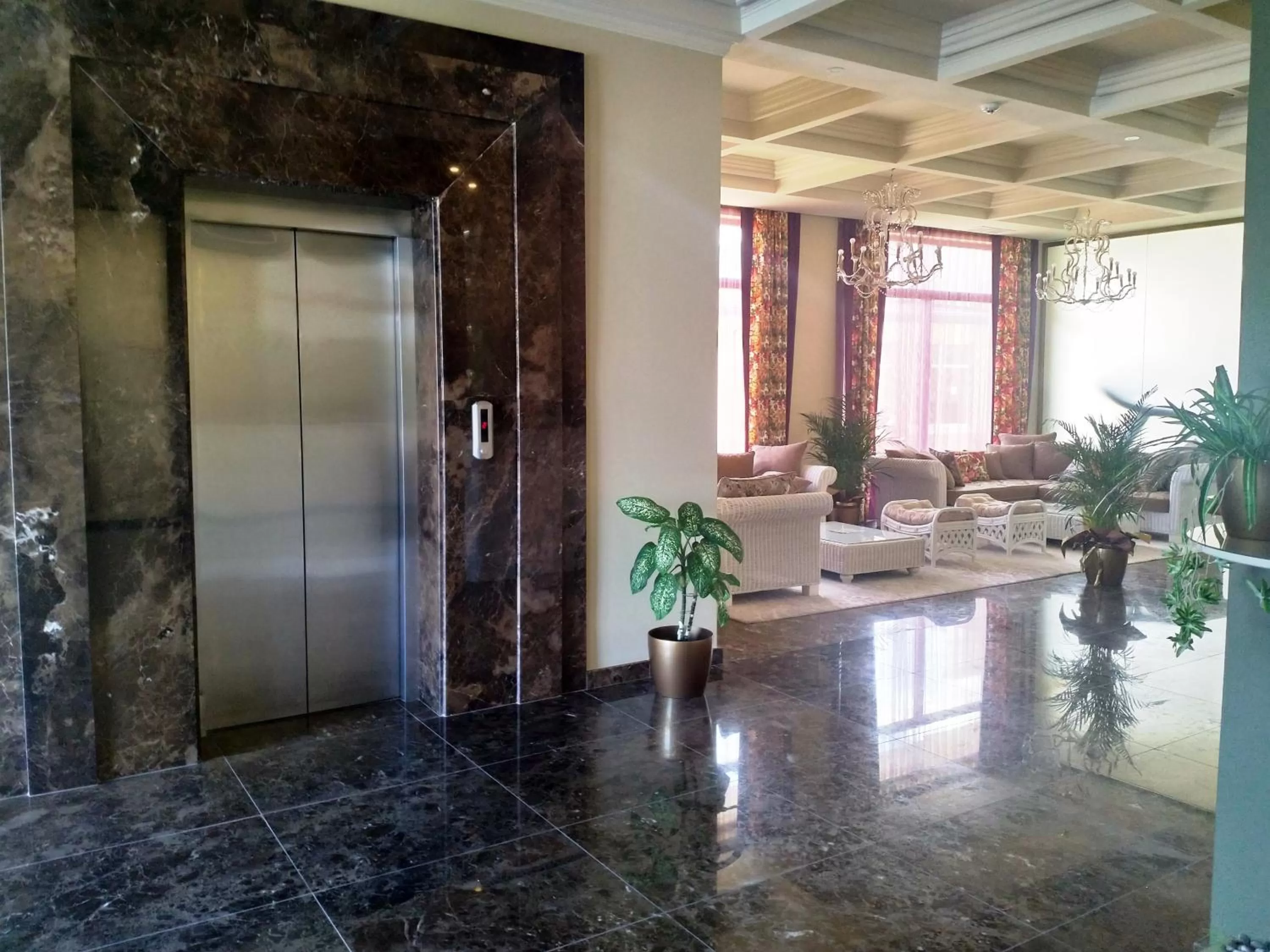 Seating area in Parish Hotel