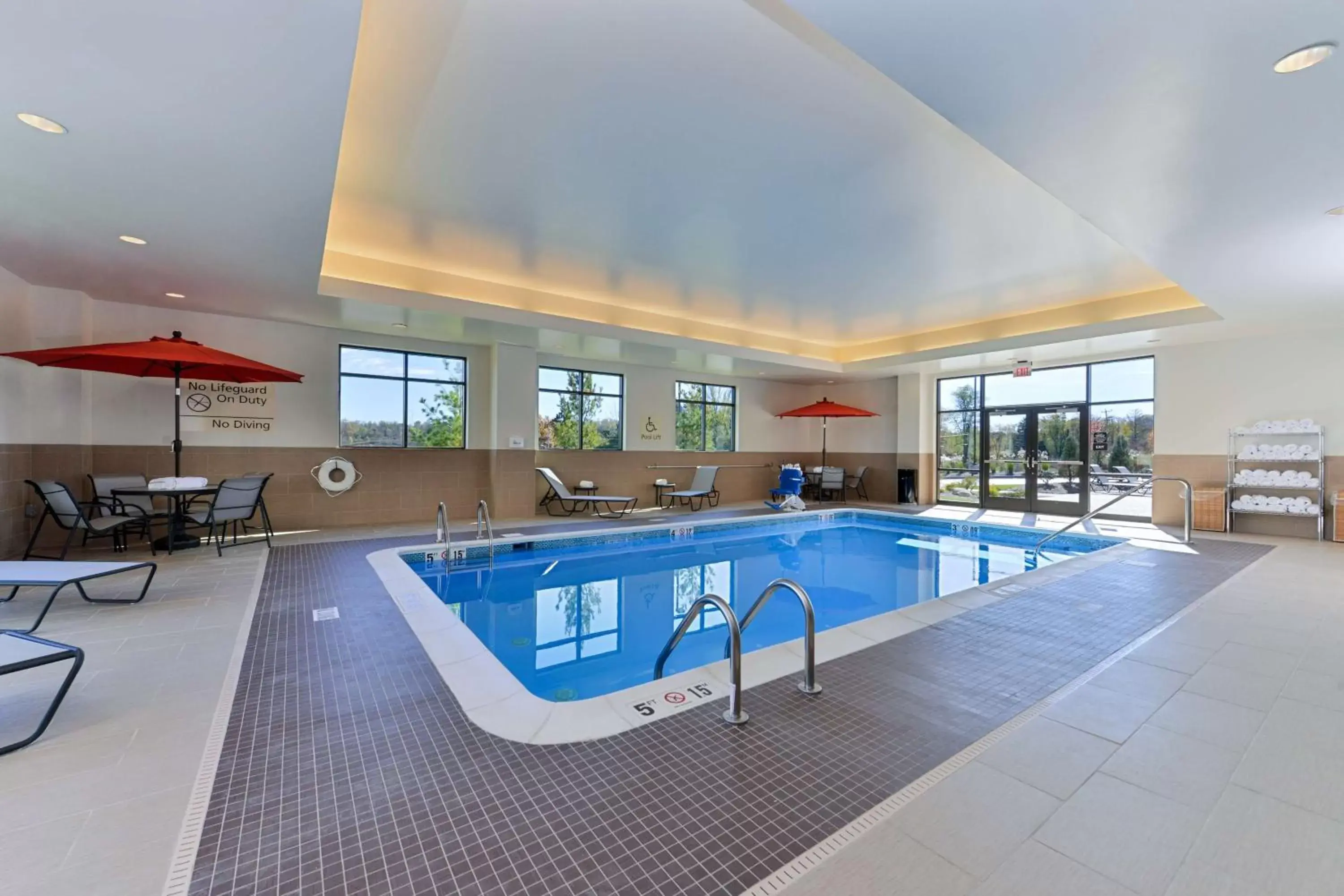 Pool view in Hampton Inn & Suites California University-Pittsburgh Pool view in Hampton Inn & Suites California University-Pittsburgh