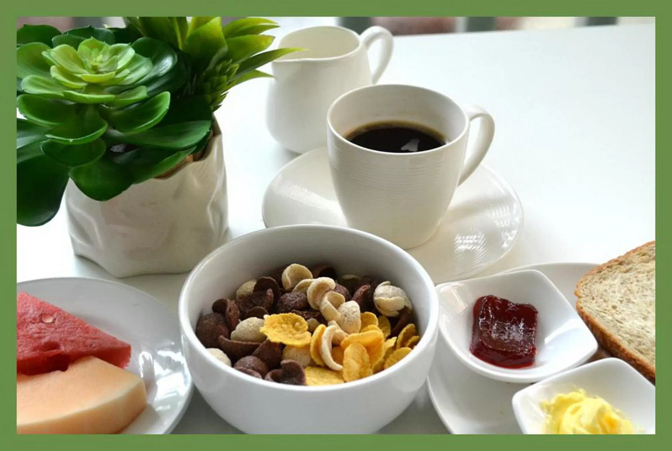 Restaurant/places to eat in Prom Ratchada Hotel