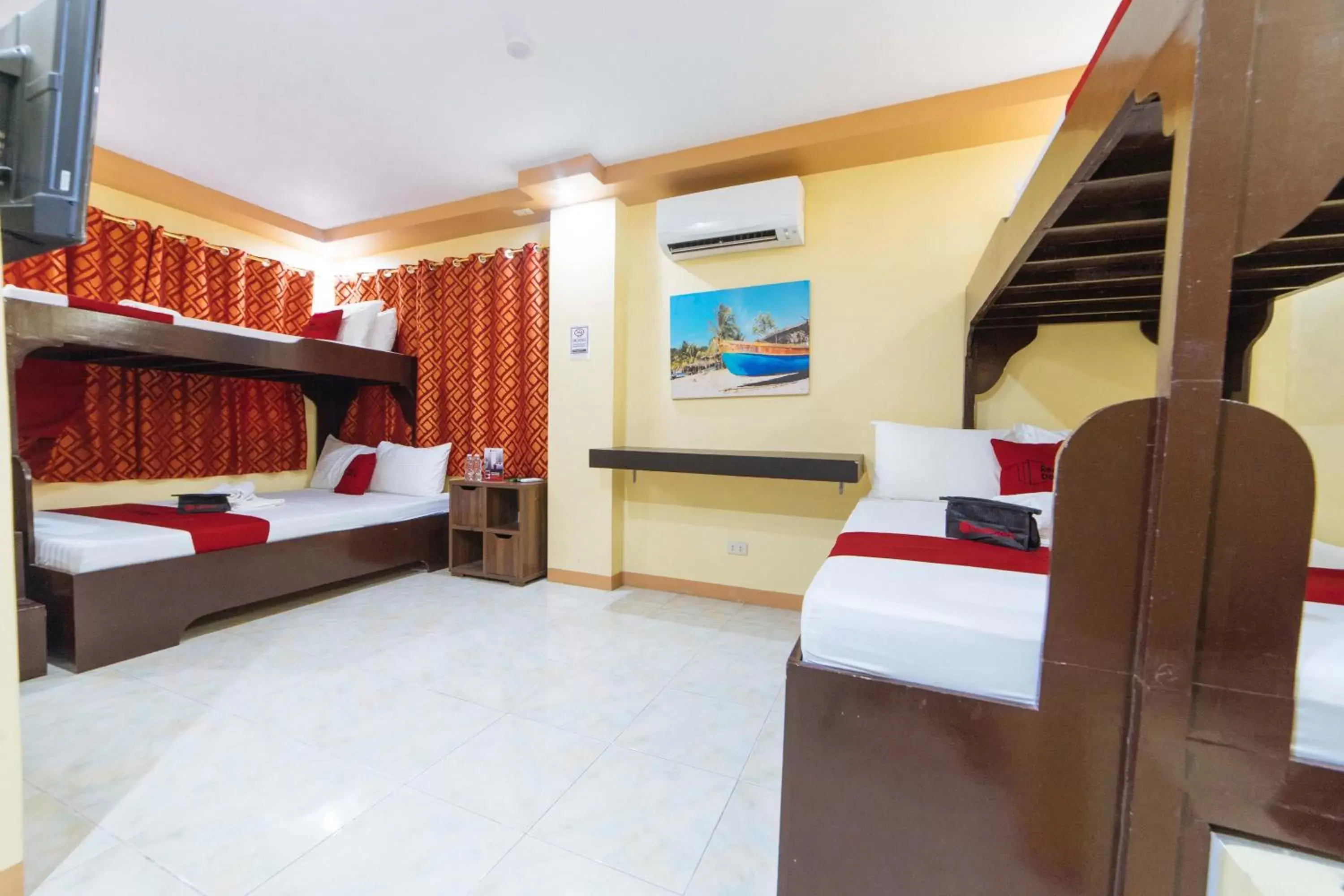 Bedroom, Bed in RedDoorz near Notre Dame of Dadiangas University Bedroom, Bed in RedDoorz near Notre Dame of Dadiangas University