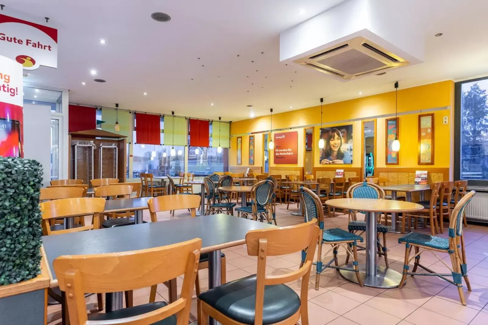 Restaurant/places to eat in Serways Hotel Hösel Restaurant/places to eat in Serways Hotel Hösel