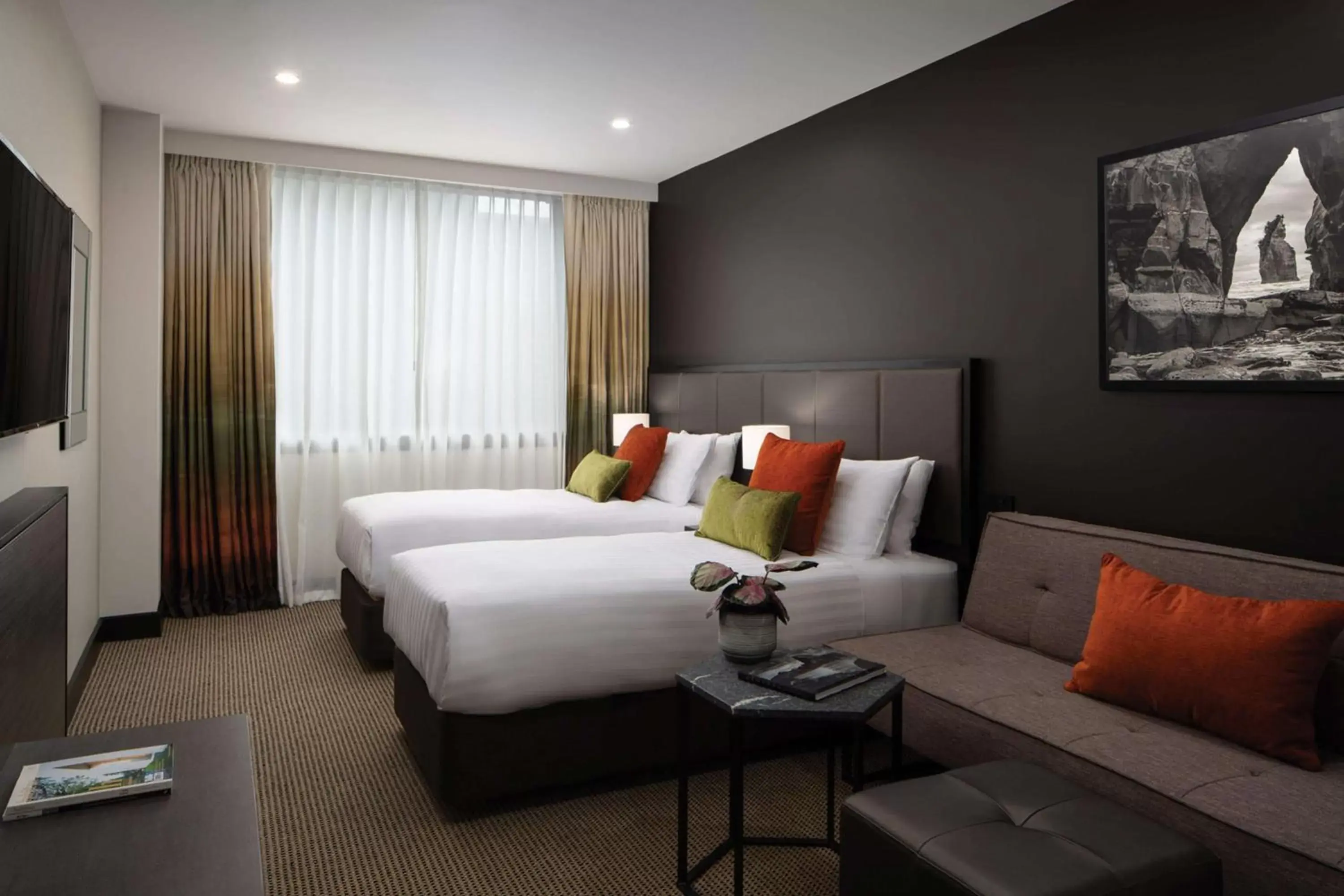 Photo of the whole room, Bed in Rydges Wellington Airport