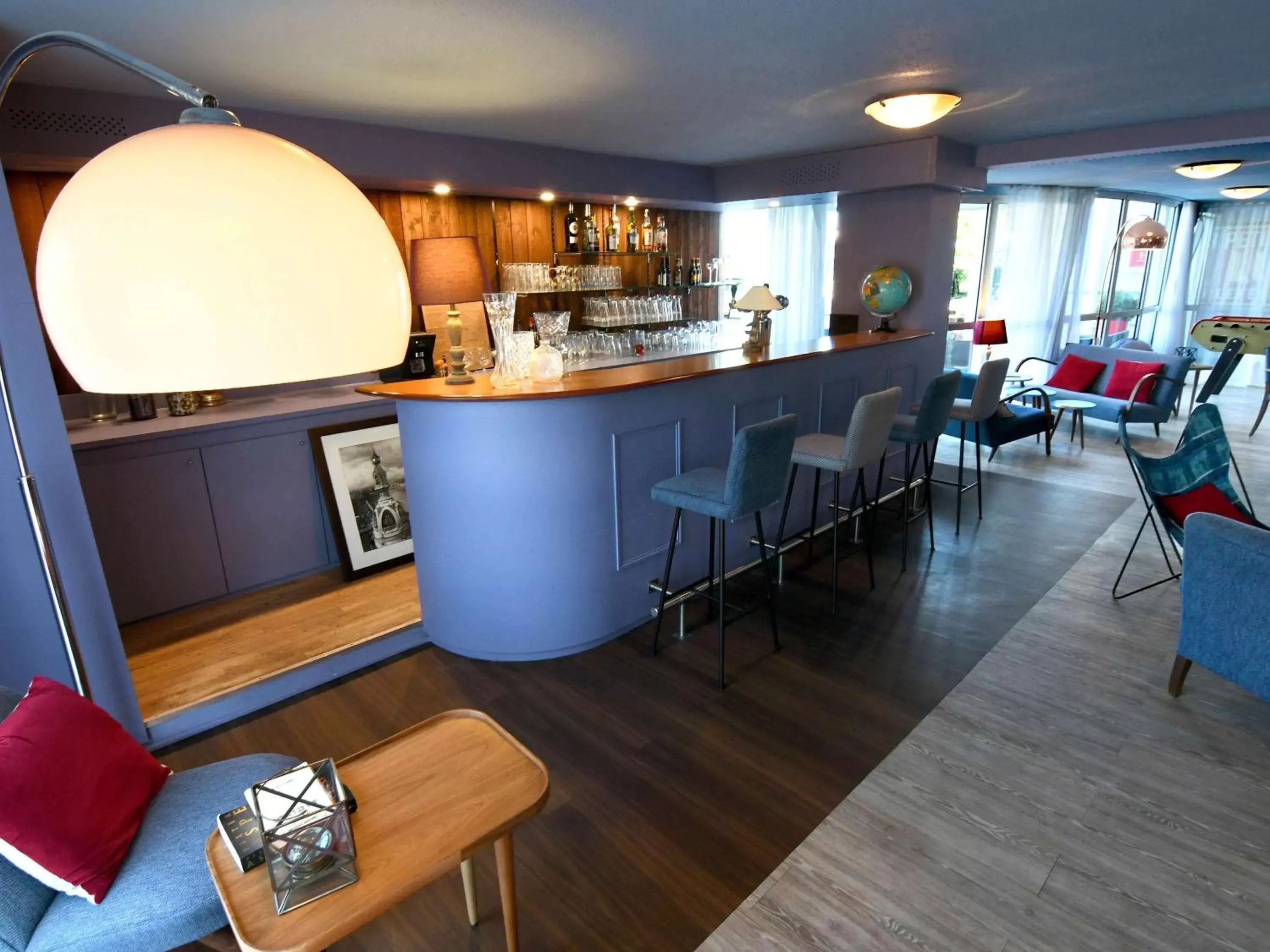 Lounge or bar, Lounge/Bar in ibis Nantes Saint Herblain