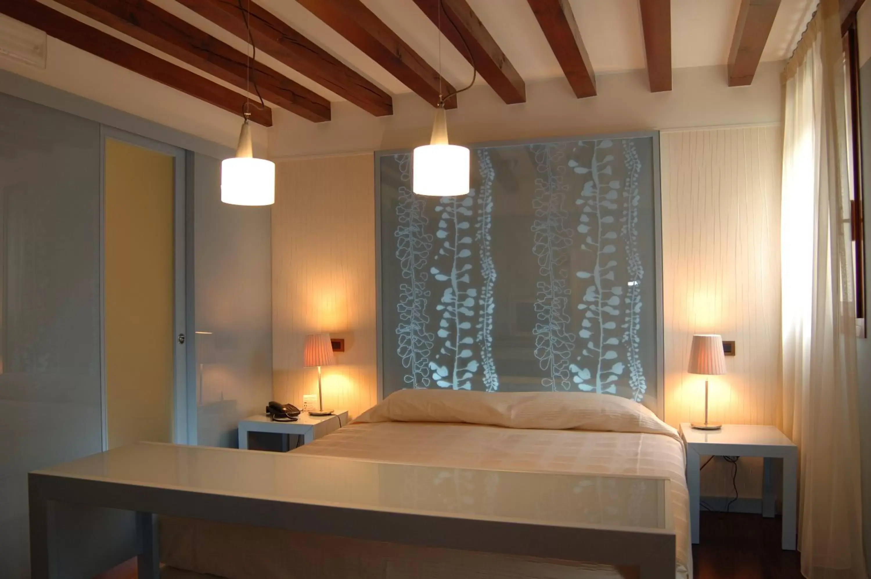 Bathroom, Bed in Hotel Casa Verardo Residenza d'Epoca