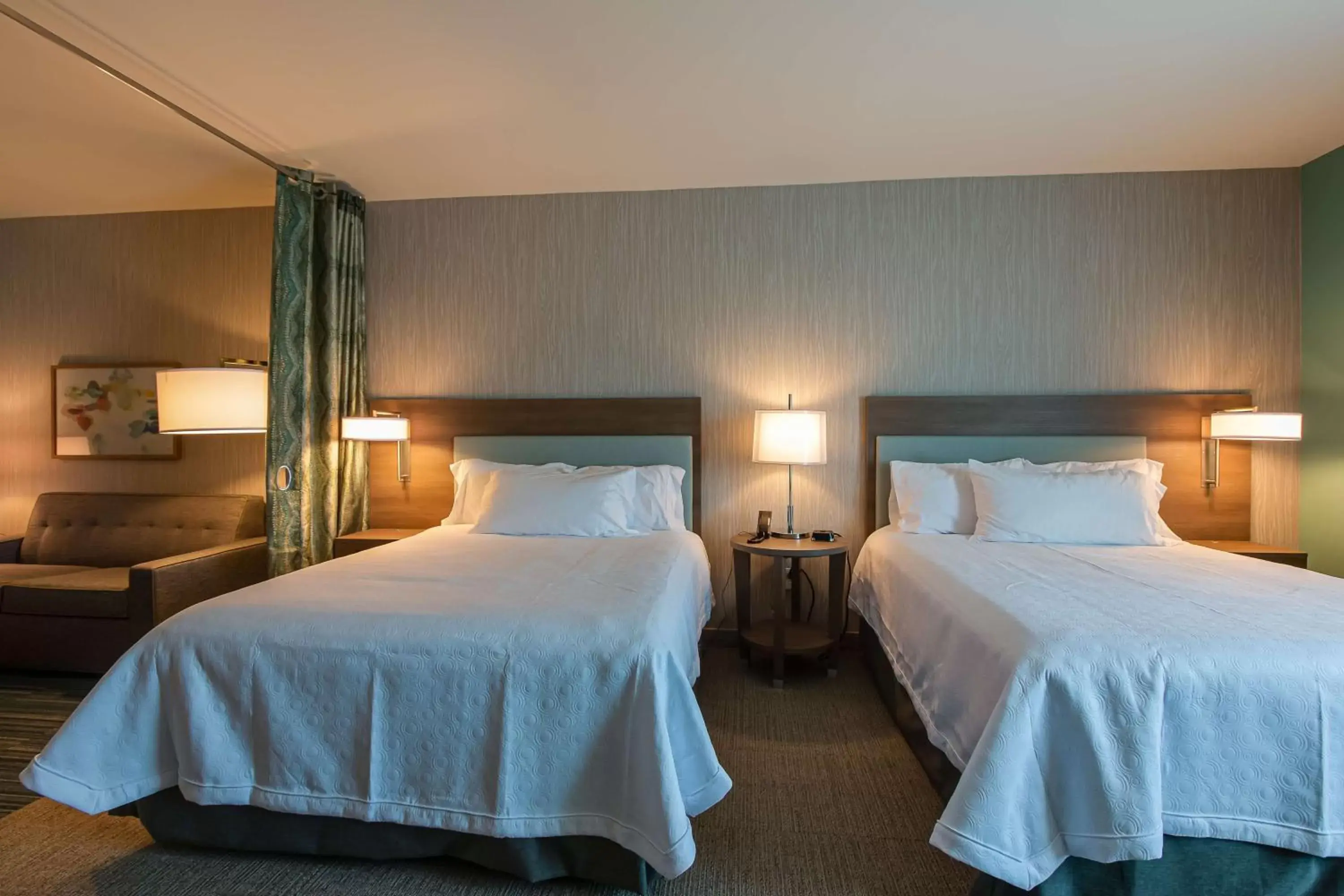 Bed in Home2 Suites By Hilton Nashville Bellevue
