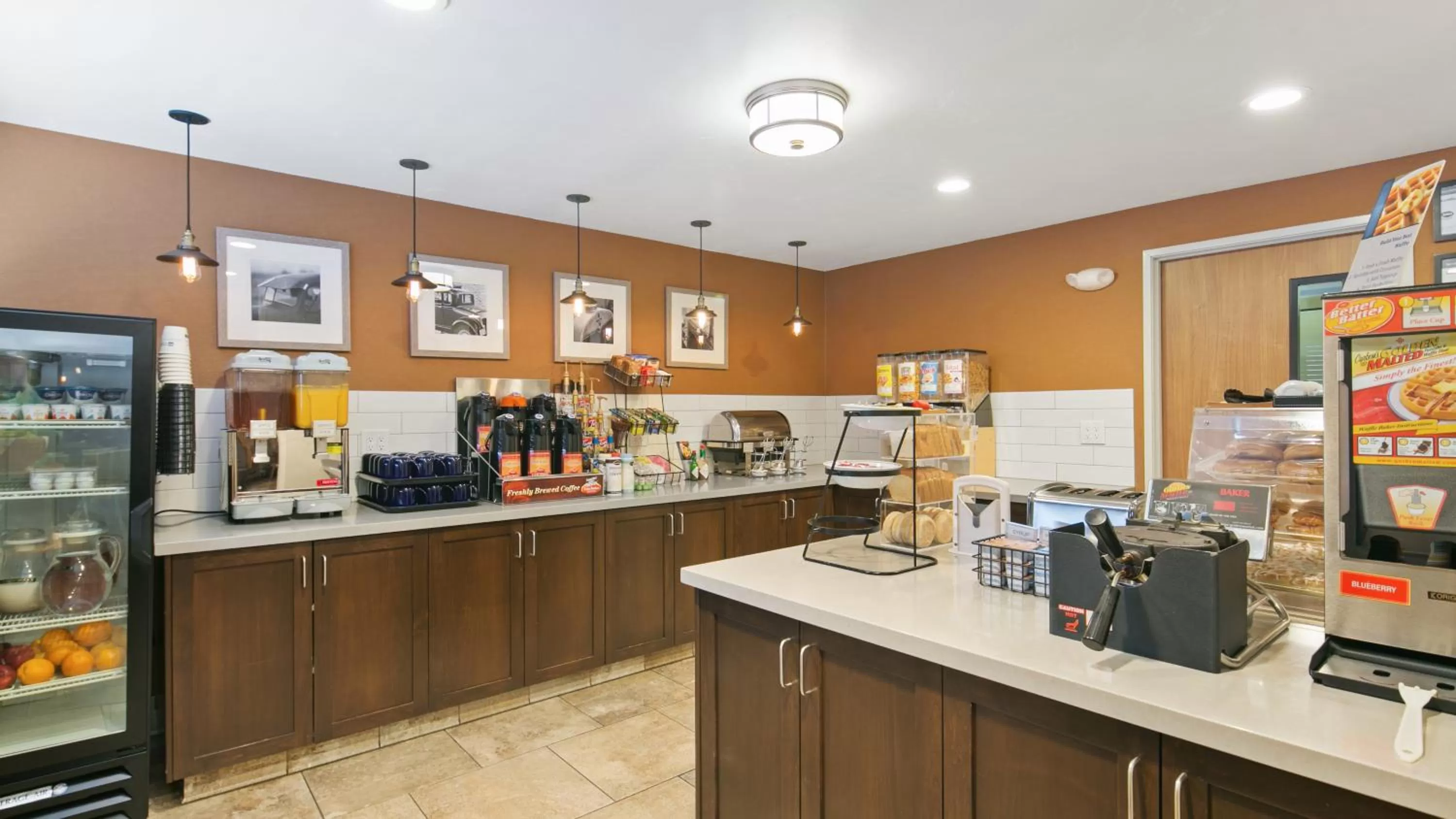 Spring in Best Western Hi-Desert Inn