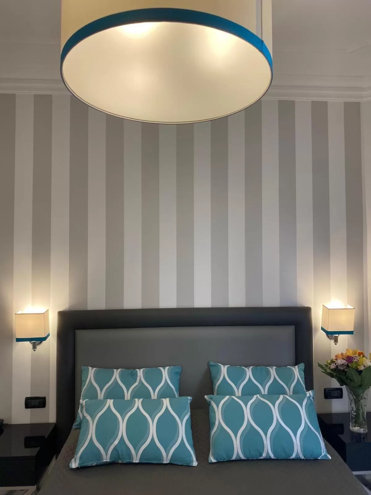 Bed in Hotel Contilia