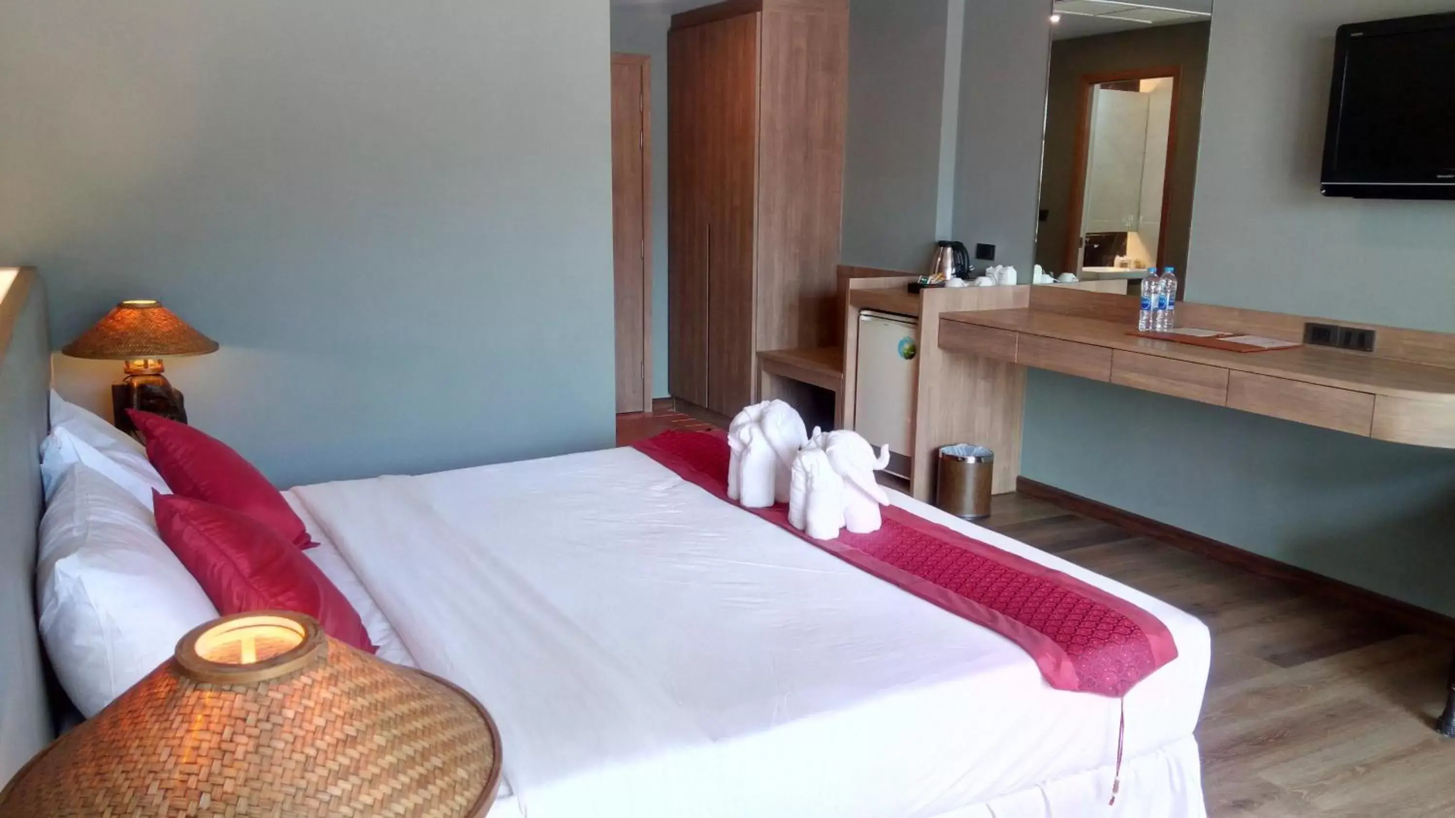 Bed in Chang Buri Resort & Spa