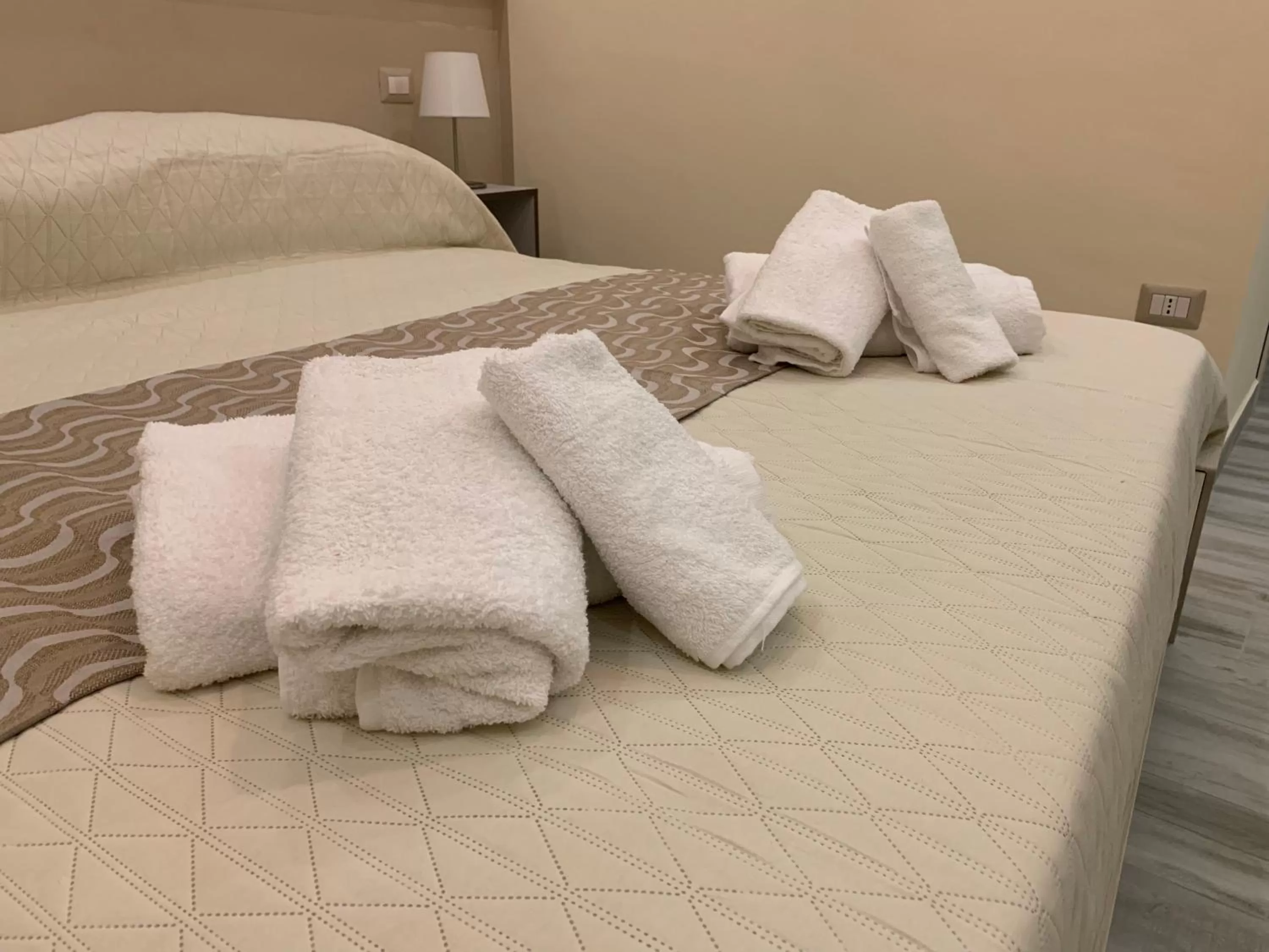 Bed in B&B In Centro