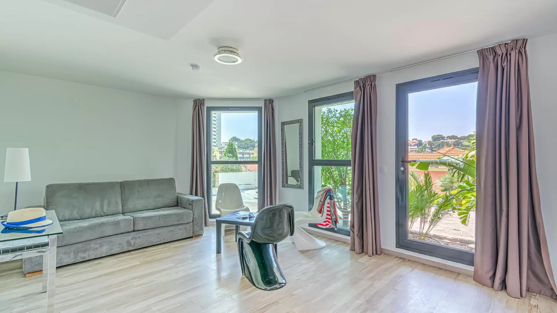 Living room, Seating Area in Vacancéole - Résidence Adriana