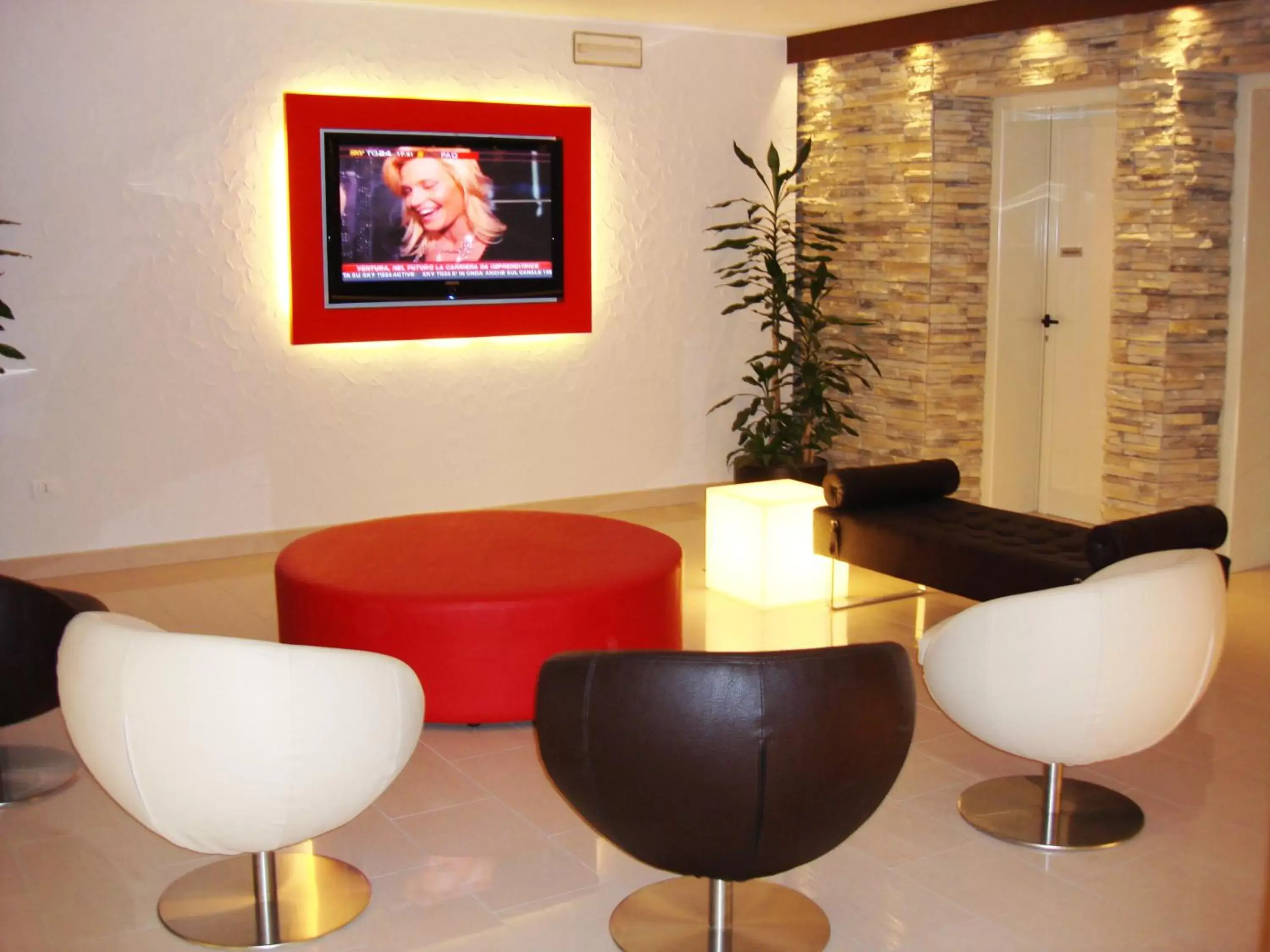 Lobby or reception in Best Western Plus Soave Hotel