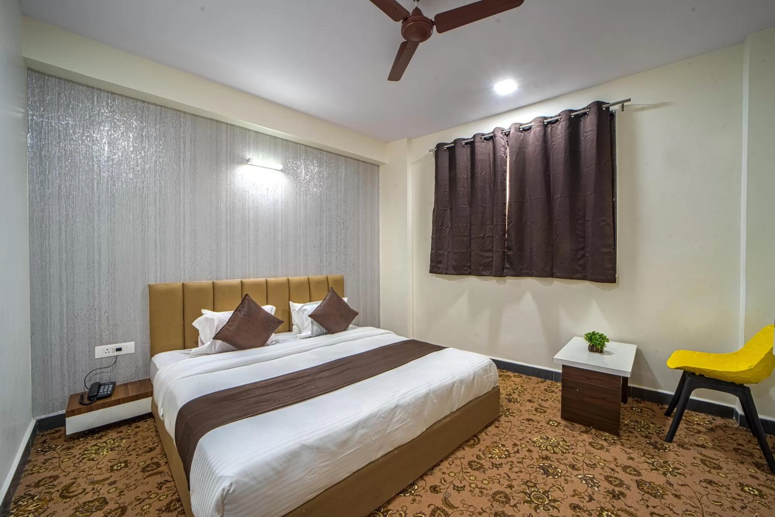 Bedroom, Bed in Hotel Jurkis, Kolhapur