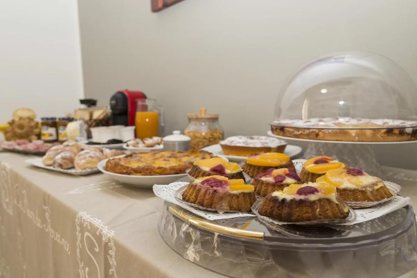 Food and drinks in La Dimora Di Segesta B&B