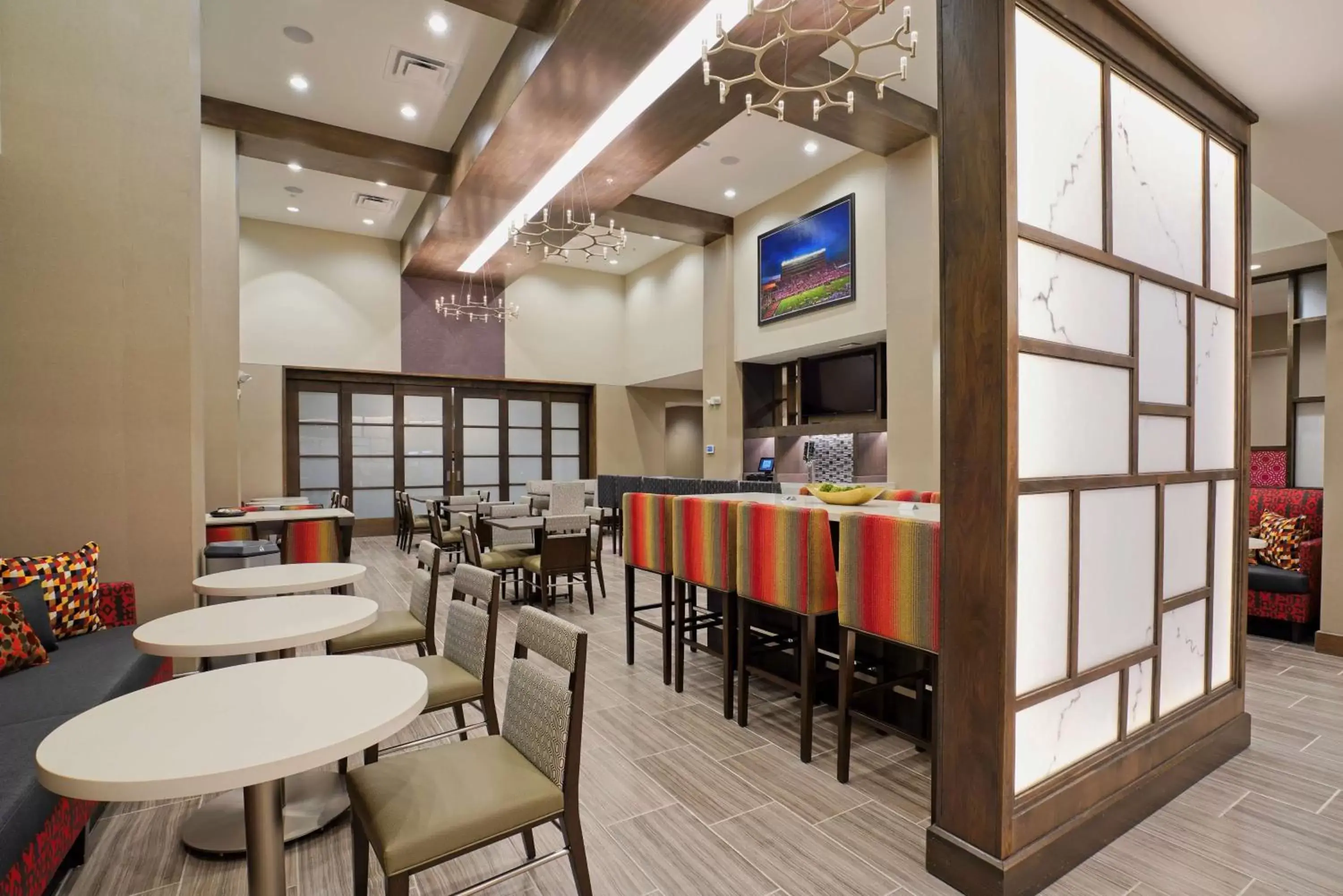 Lobby or reception, Restaurant/Places to Eat in Hampton Inn & Suites Lubbock University, Tx