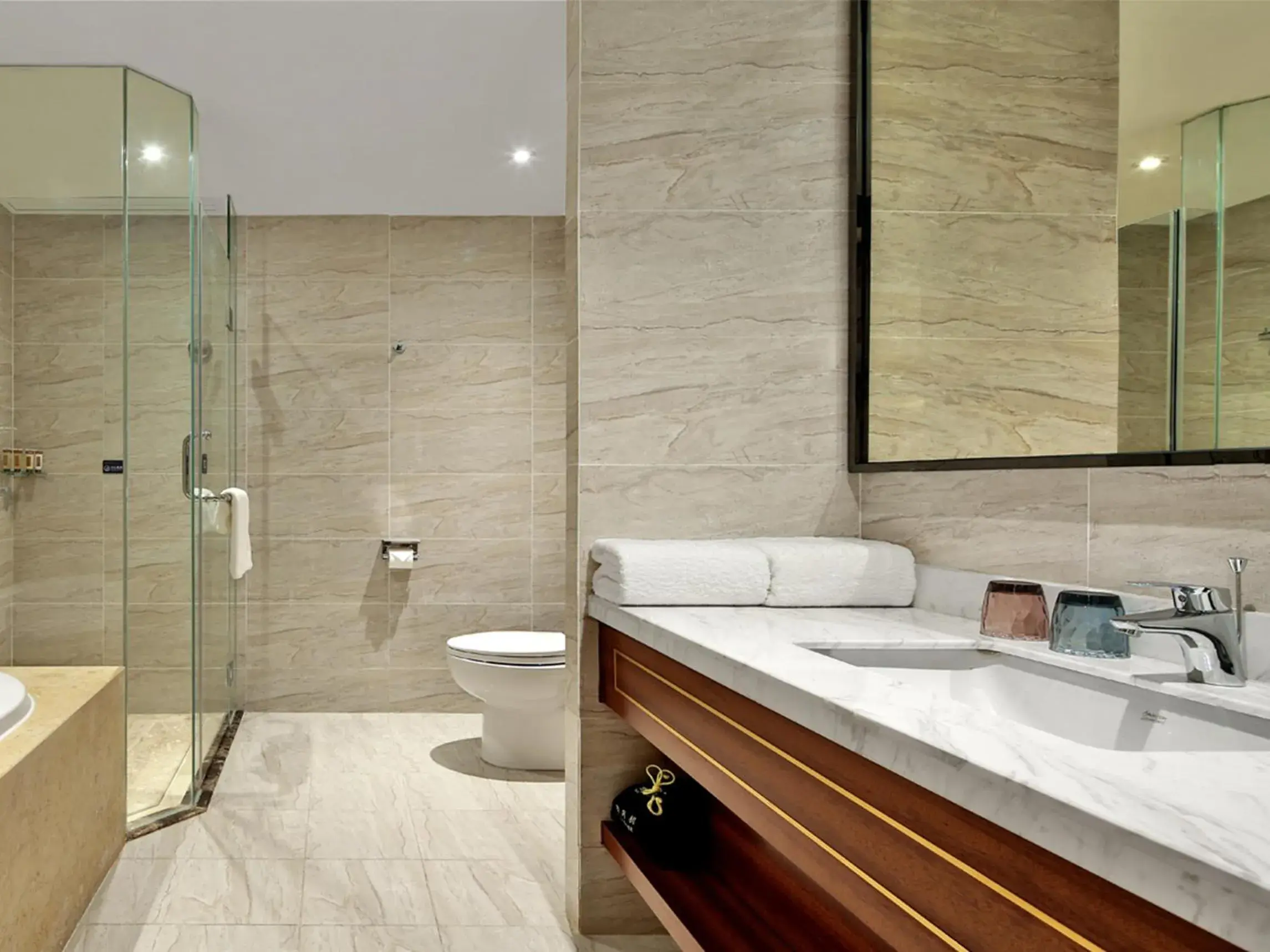 Bathroom in Chengdu qinhuang yongan hotel