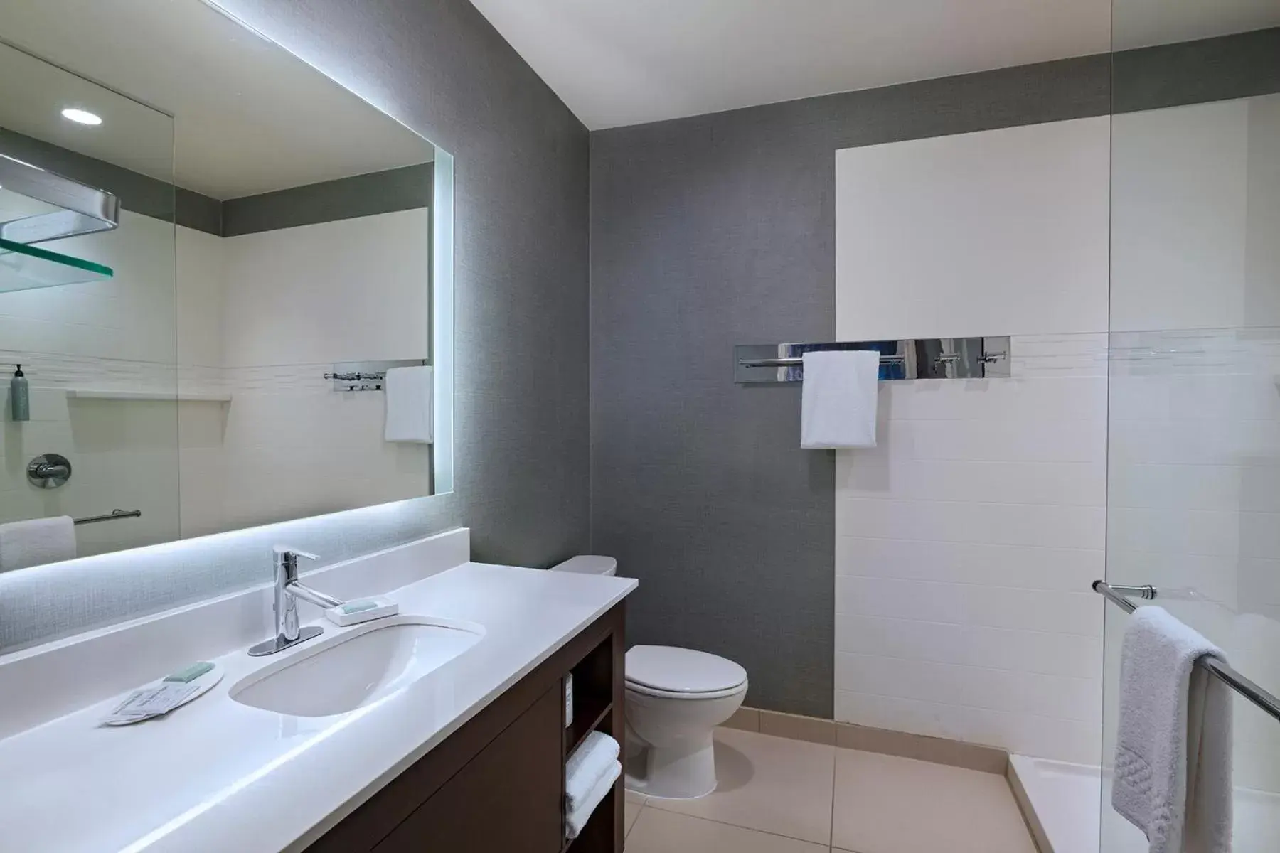 Bathroom in Residence Inn by Marriott Omaha Aksarben Village