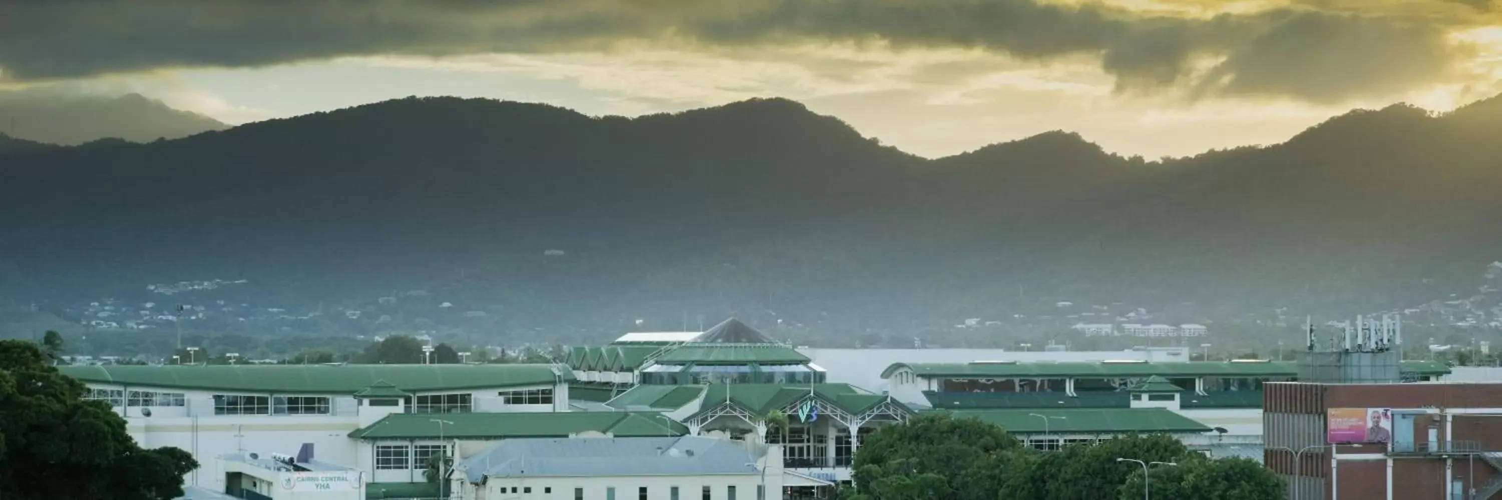 Mountain view in Inn Cairns Mountain view in Inn Cairns
