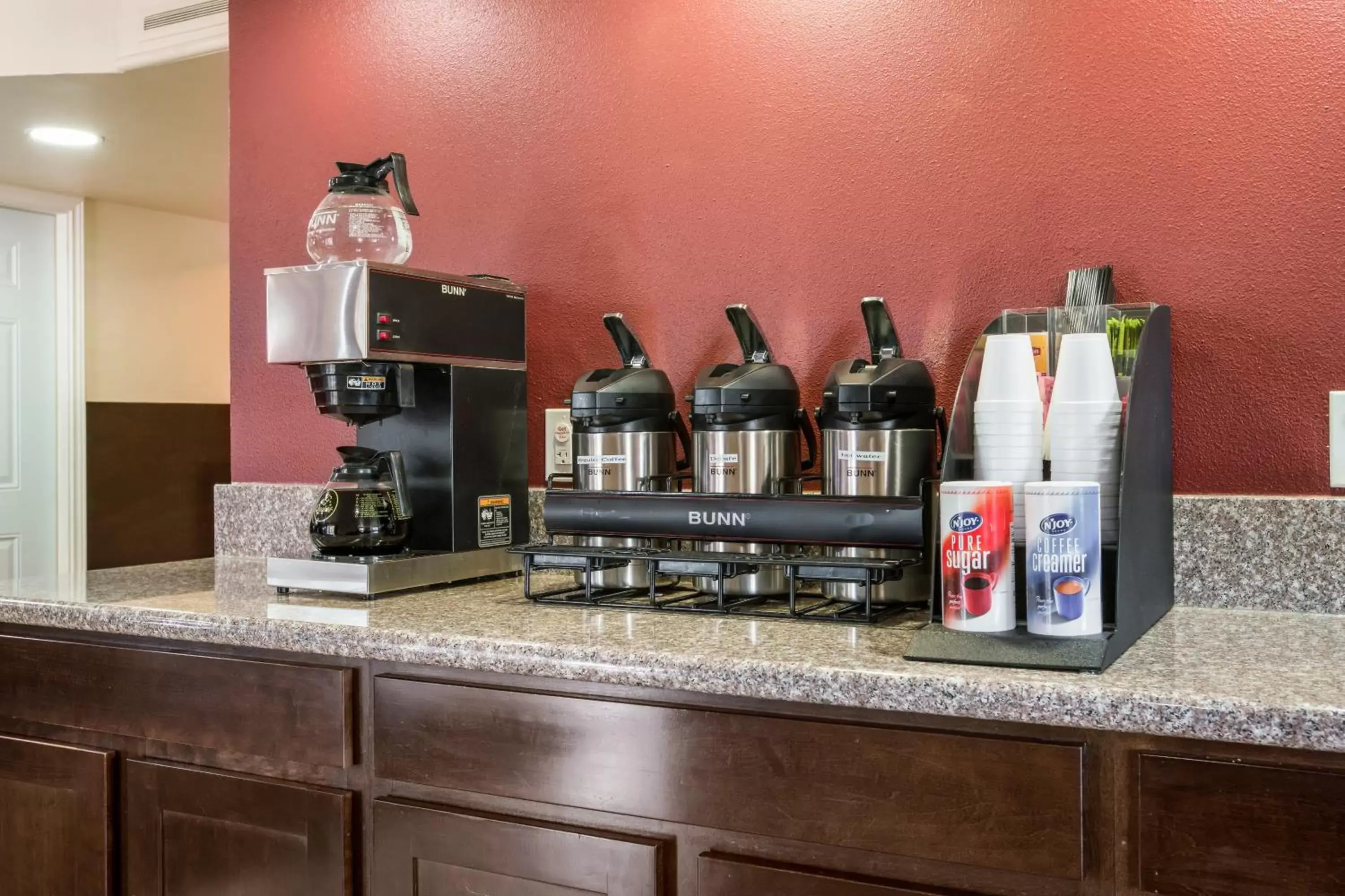 Coffee/tea facilities in Red Roof Inn Dallas/Richardson