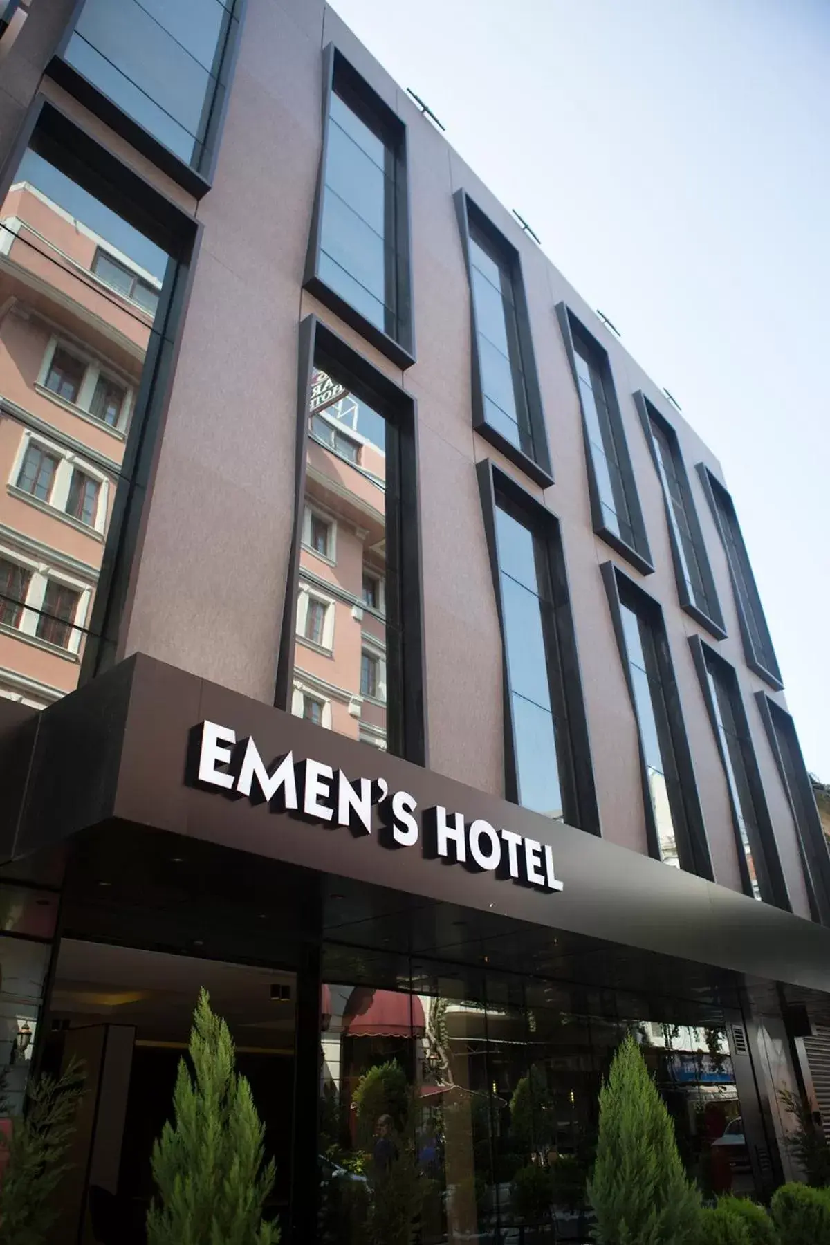 Property Building in Emens hotel