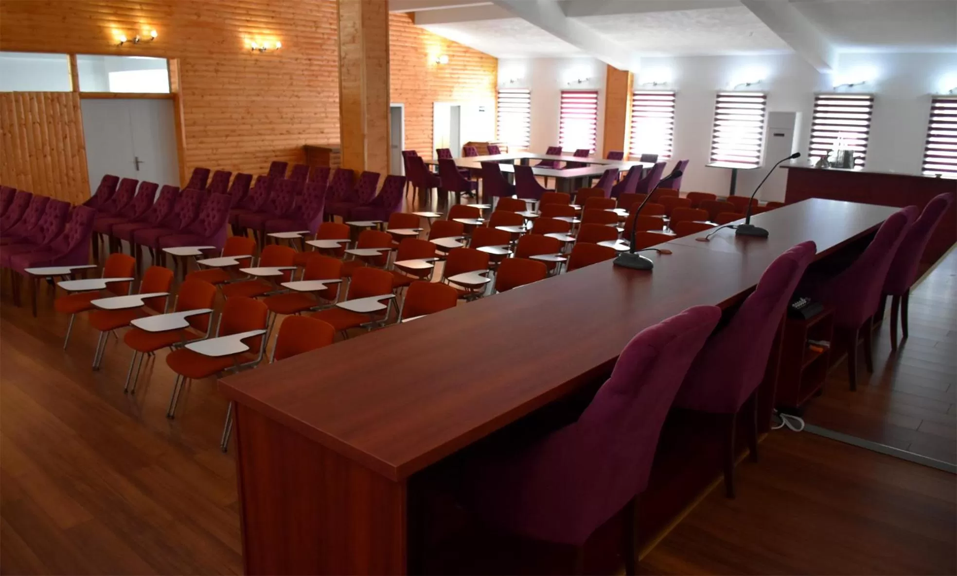 Hotel and winery LOZAR