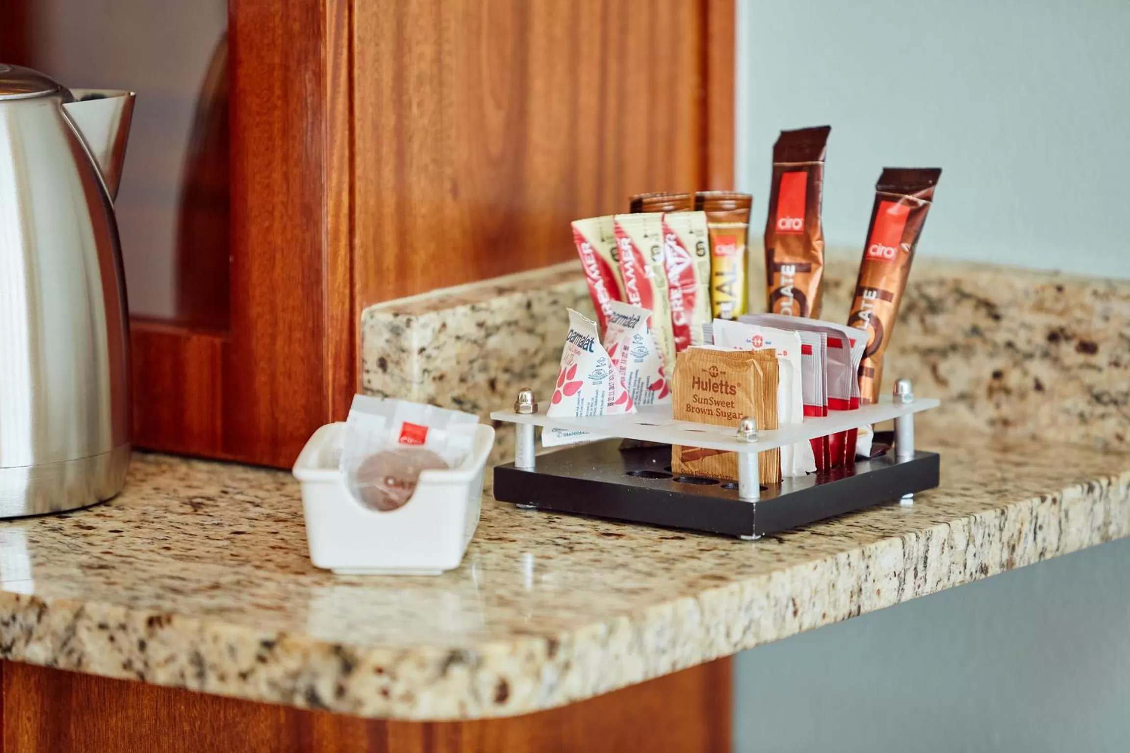 Coffee/tea facilities in First Group The Palace All-Suite