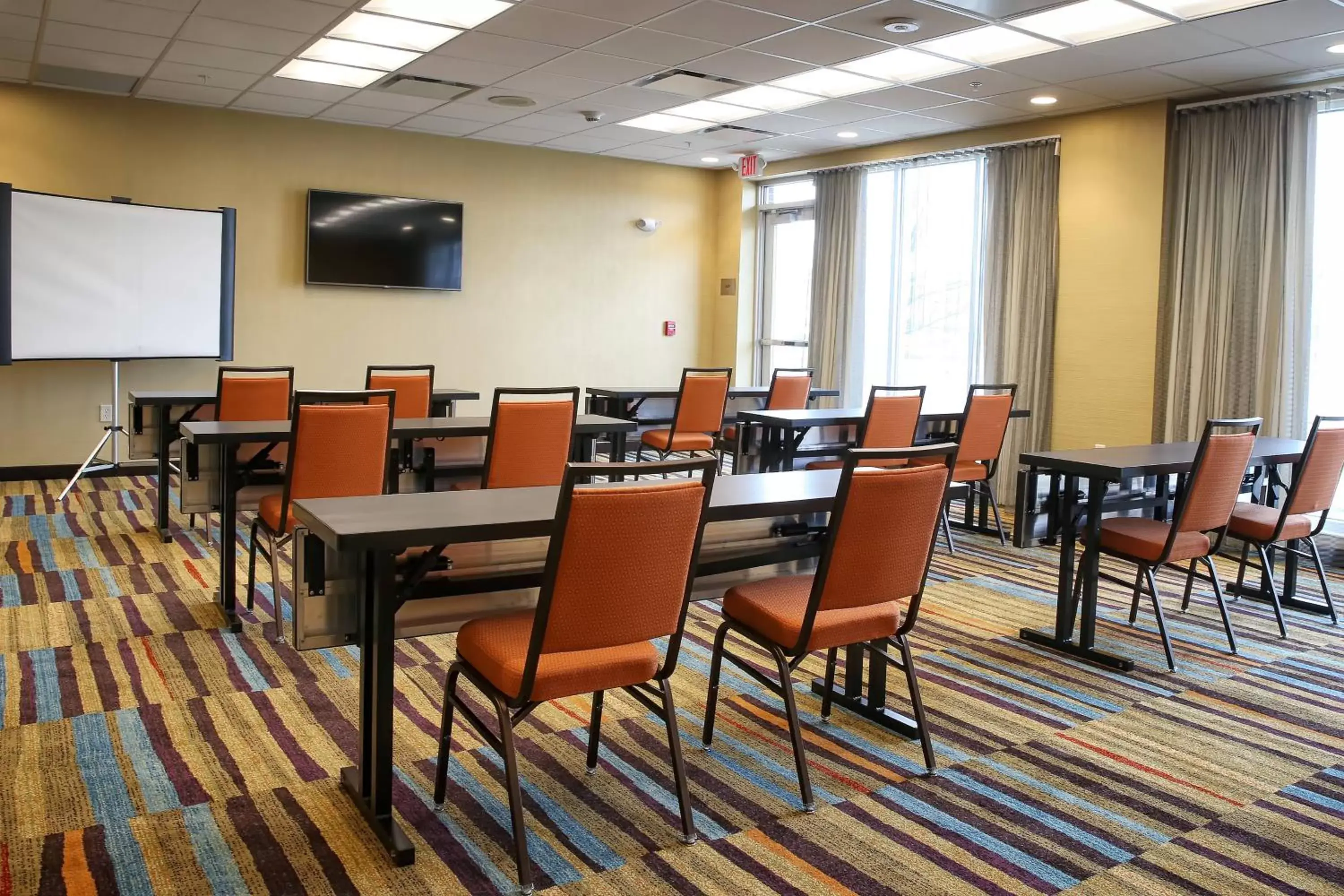 Meeting/conference room in Fairfield Inn & Suites by Marriott Madison Verona