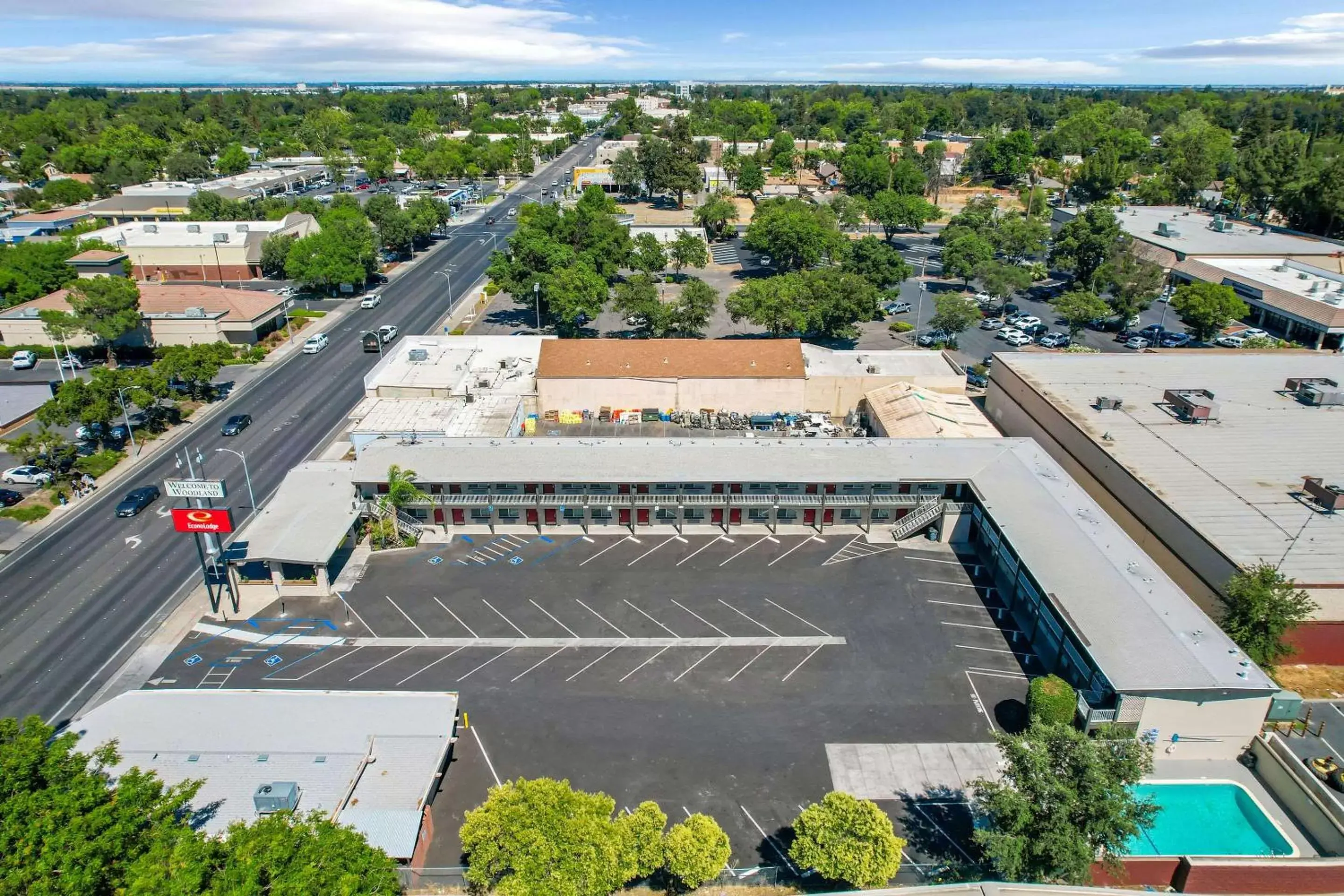 Property building, Bird's-eye View in Econo Lodge Woodland near I-5