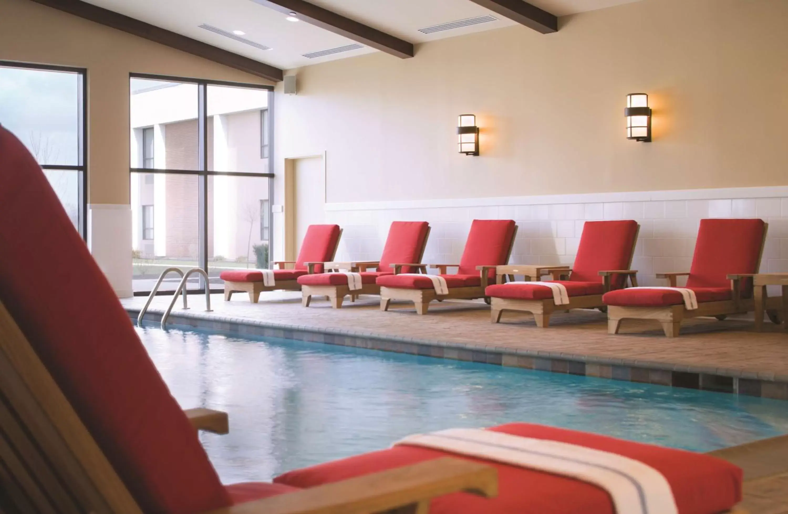 Pool view, Swimming Pool in DoubleTree by Hilton Cincinnati Airport