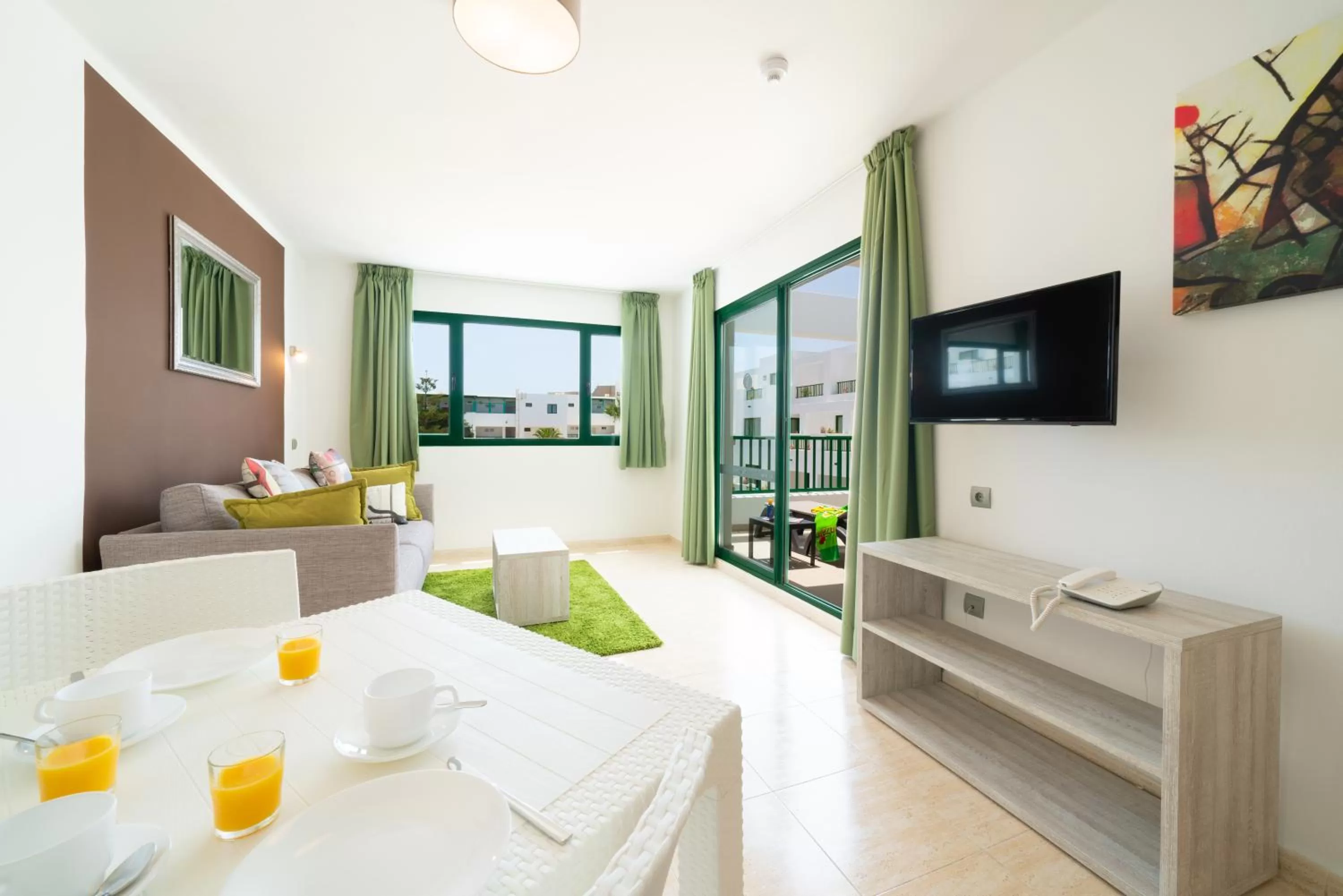Two-Bedroom Apartment (2 Adults + 2 Children) in Galeon Playa by SeaSense