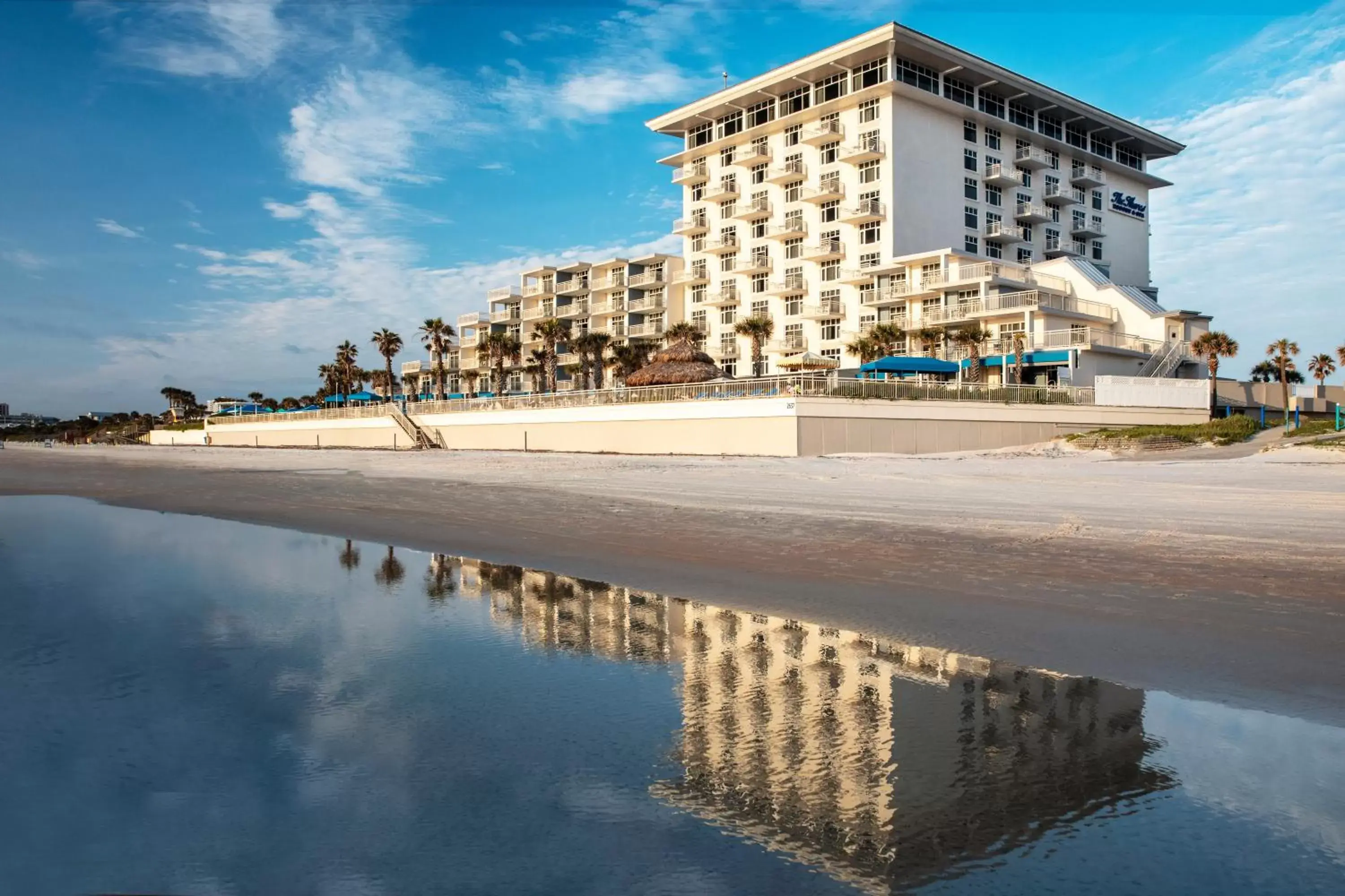 Property building, Swimming Pool in The Shores Resort & Spa