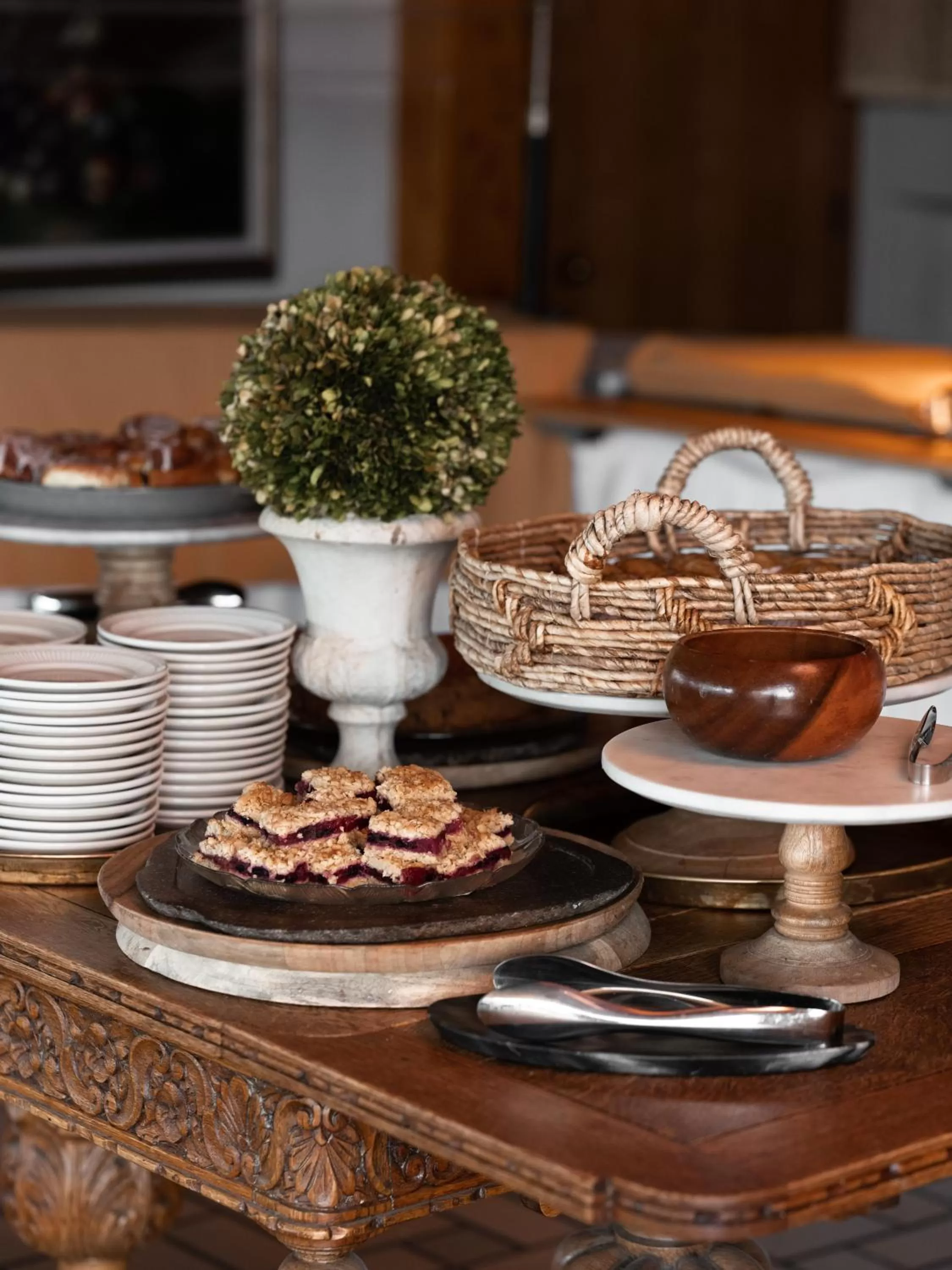 Breakfast in Enzian Inn