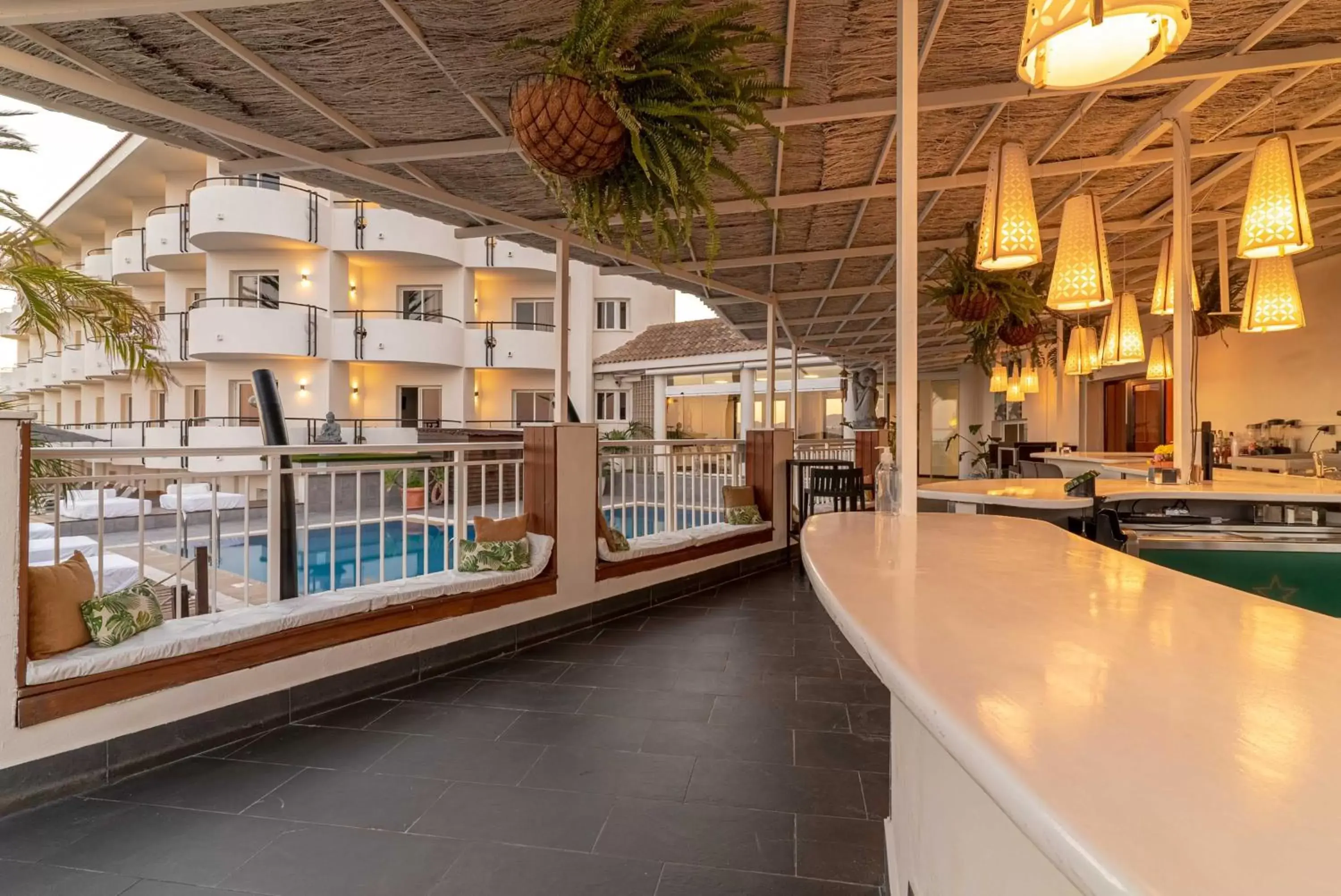 Lounge or bar in Ramada Resort by Wyndham Puerto de Mazarron
