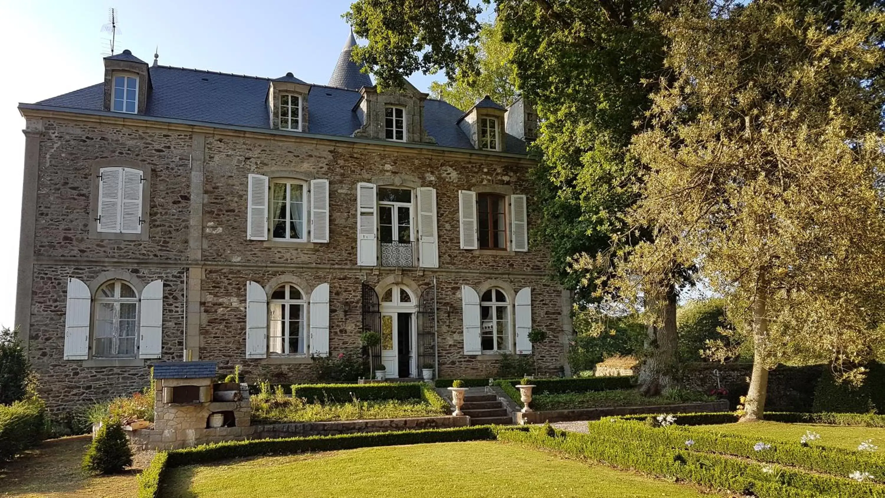 Garden, Property Building in Le Manoir de la Bigotière