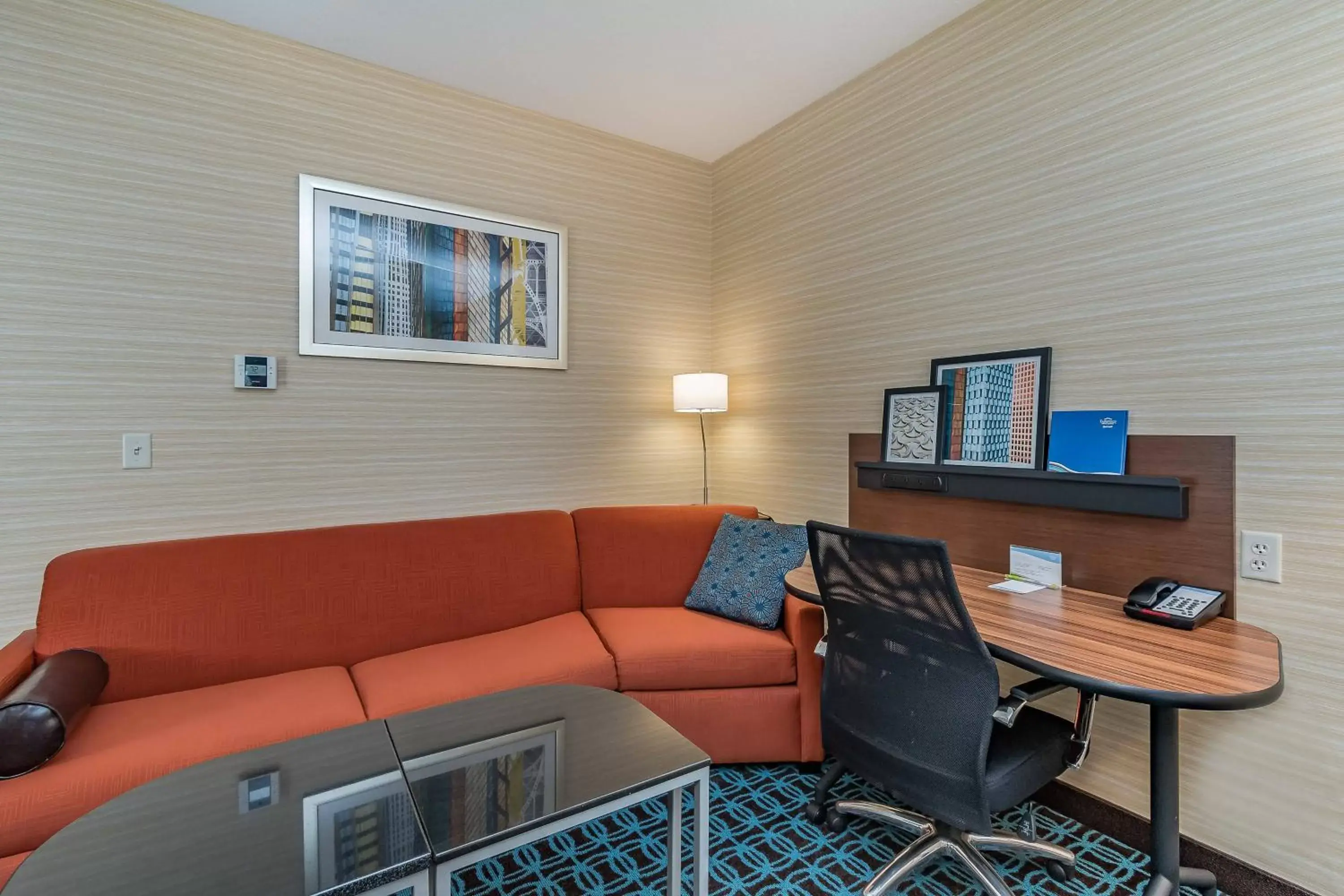 Bedroom, Seating Area in Fairfield Inn & Suites by Marriott Elkhart
