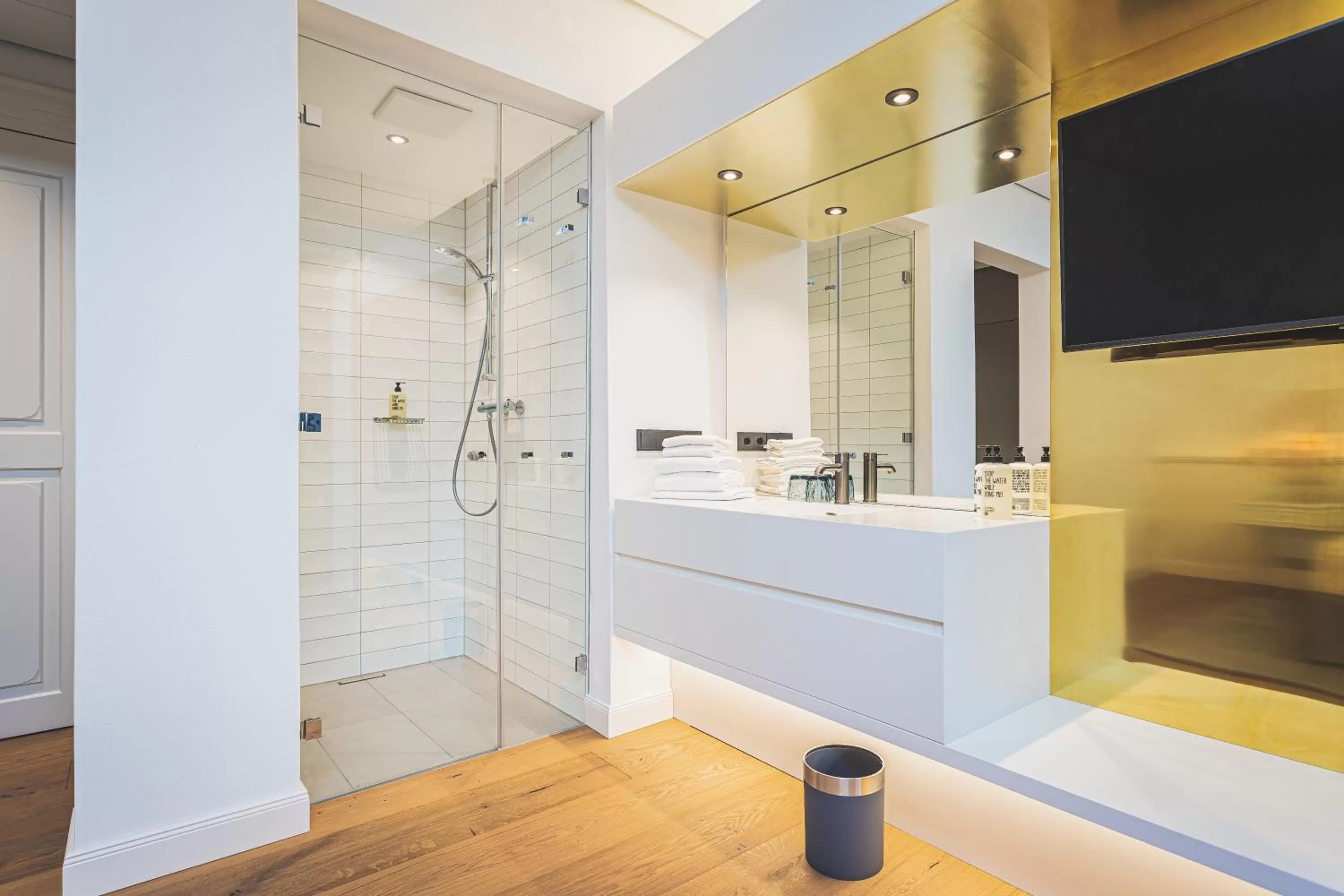 Shower in Hotel & Restaurant Posthalterei