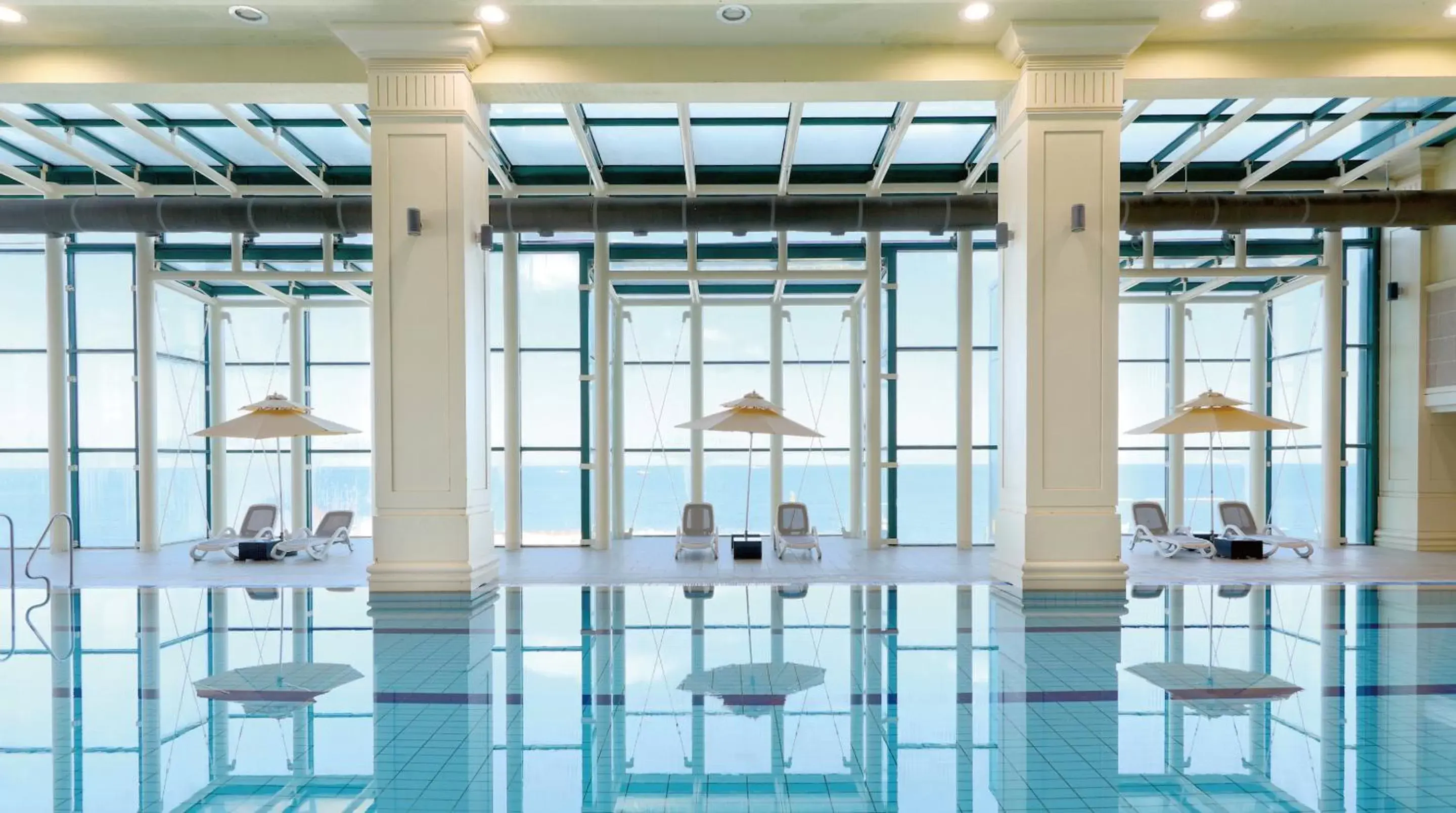 Swimming pool in Ramada Plaza by Wyndham Jeju Ocean Front Swimming pool in Ramada Plaza by Wyndham Jeju Ocean Front