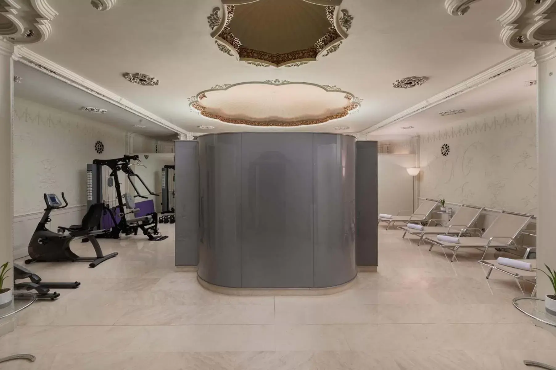 Spa and wellness centre/facilities, Fitness Center/Facilities in K+K Hotel Central