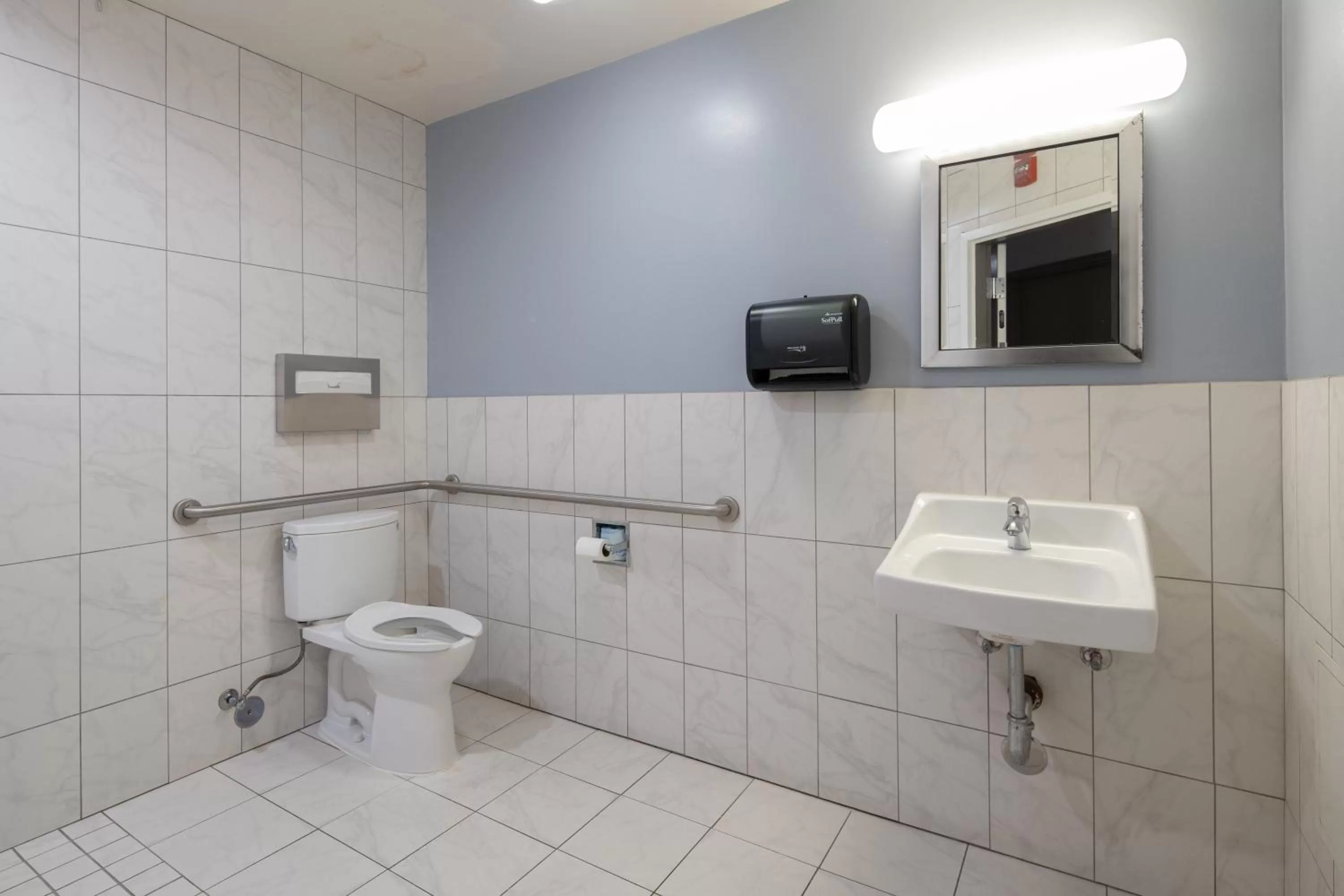 Bathroom in Inn@Market