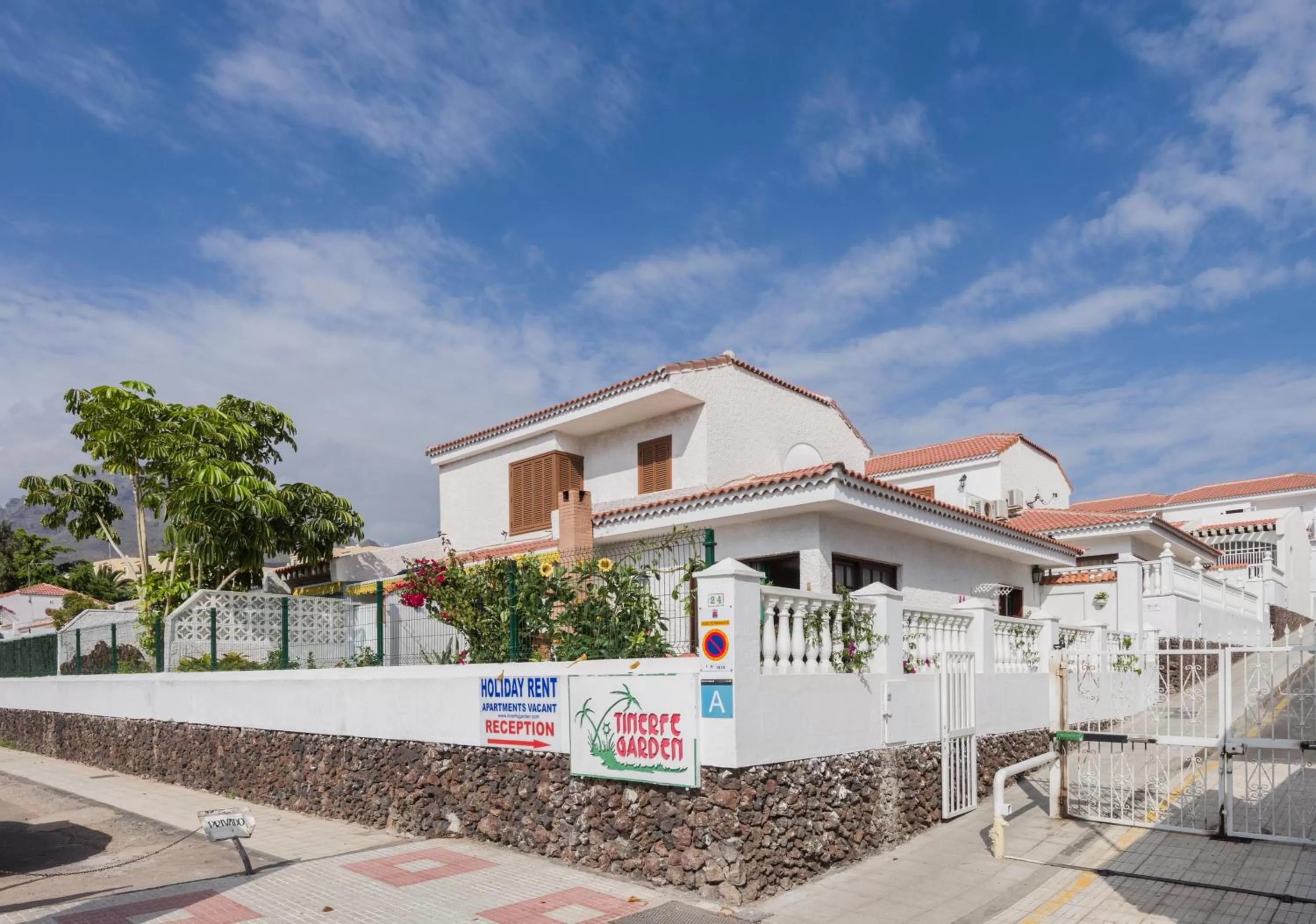 Facade/entrance in Apartamentos Tinerfe Garden