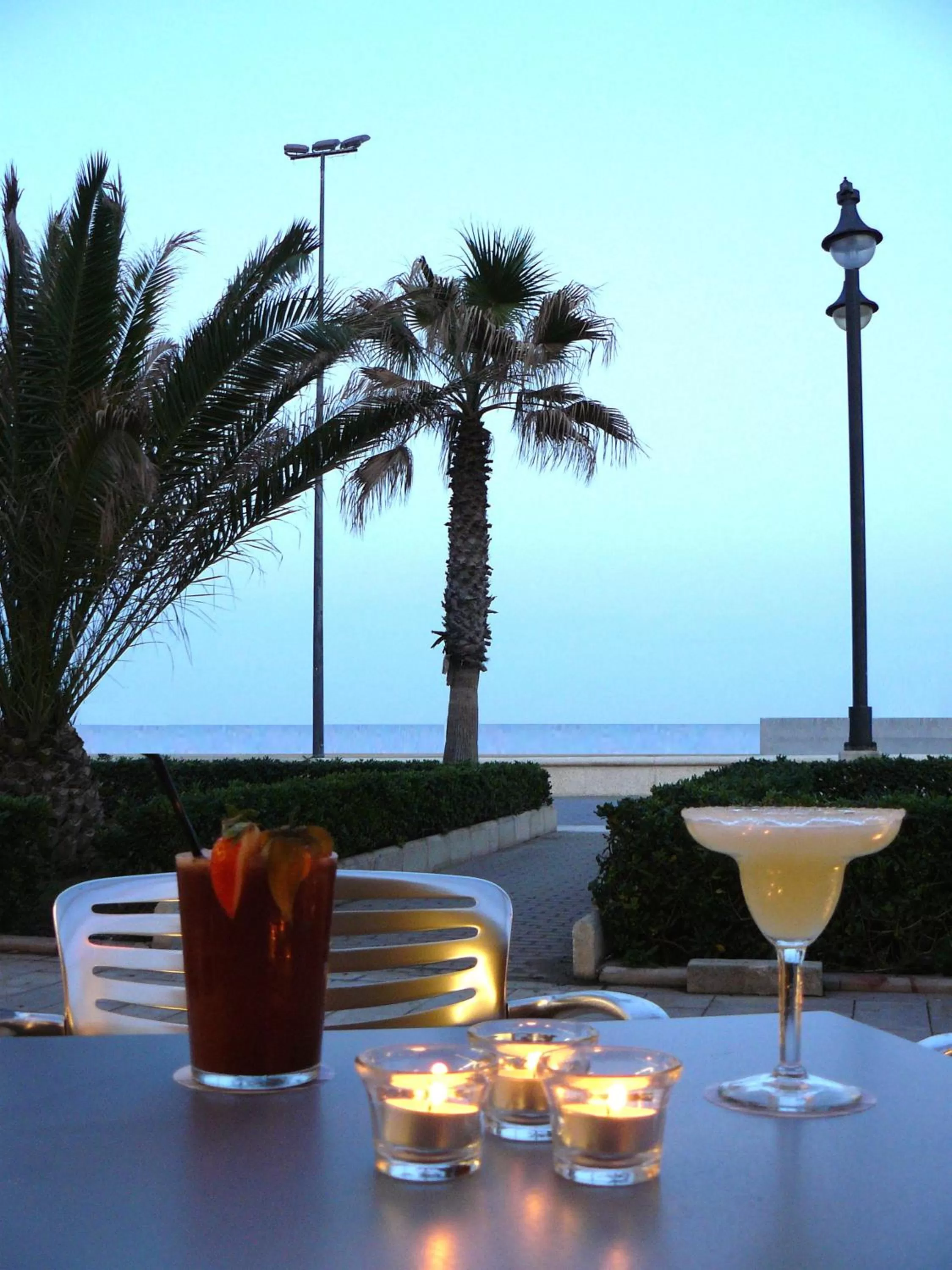 Lounge or bar in Hotel Neptuno Playa & Spa