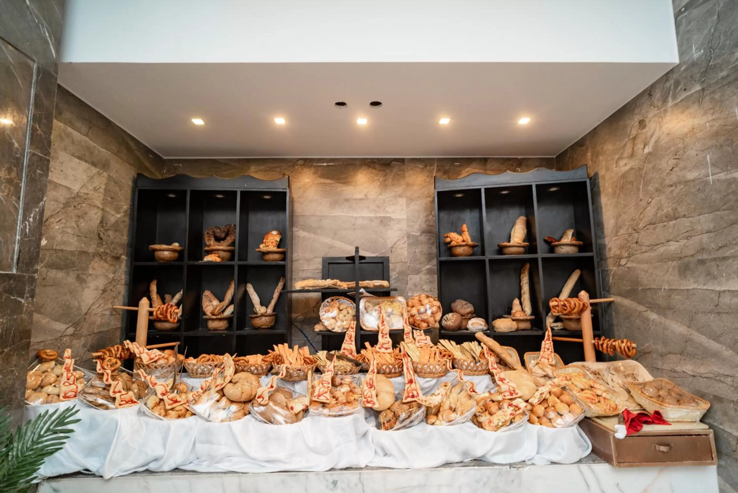 Restaurant/places to eat in Sphinx Aqua Park Beach Resort